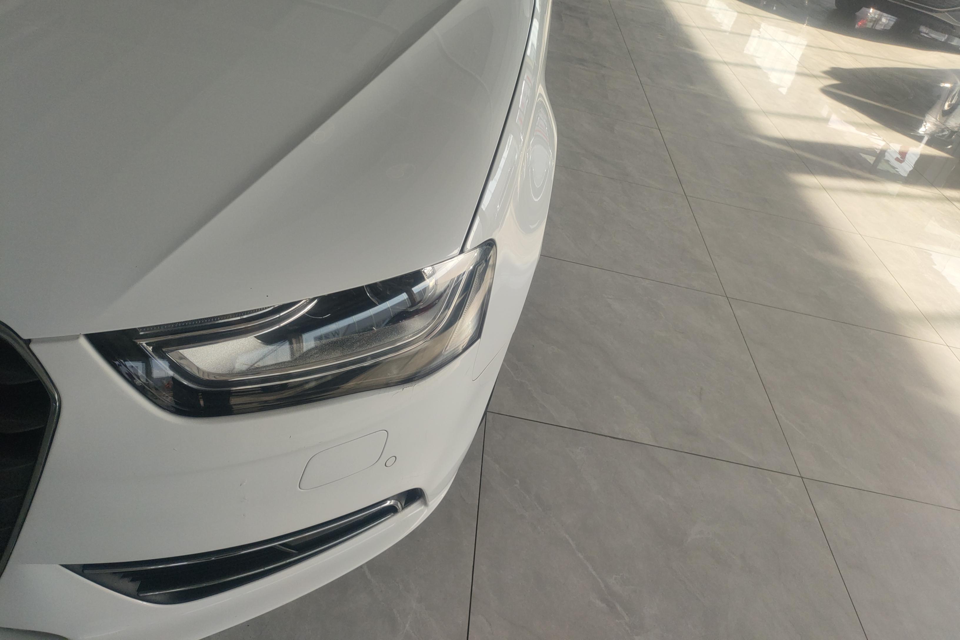 奥迪A4L 35TFSI 2015款 2.0T 自动 前驱 标准型 (国Ⅳ) 