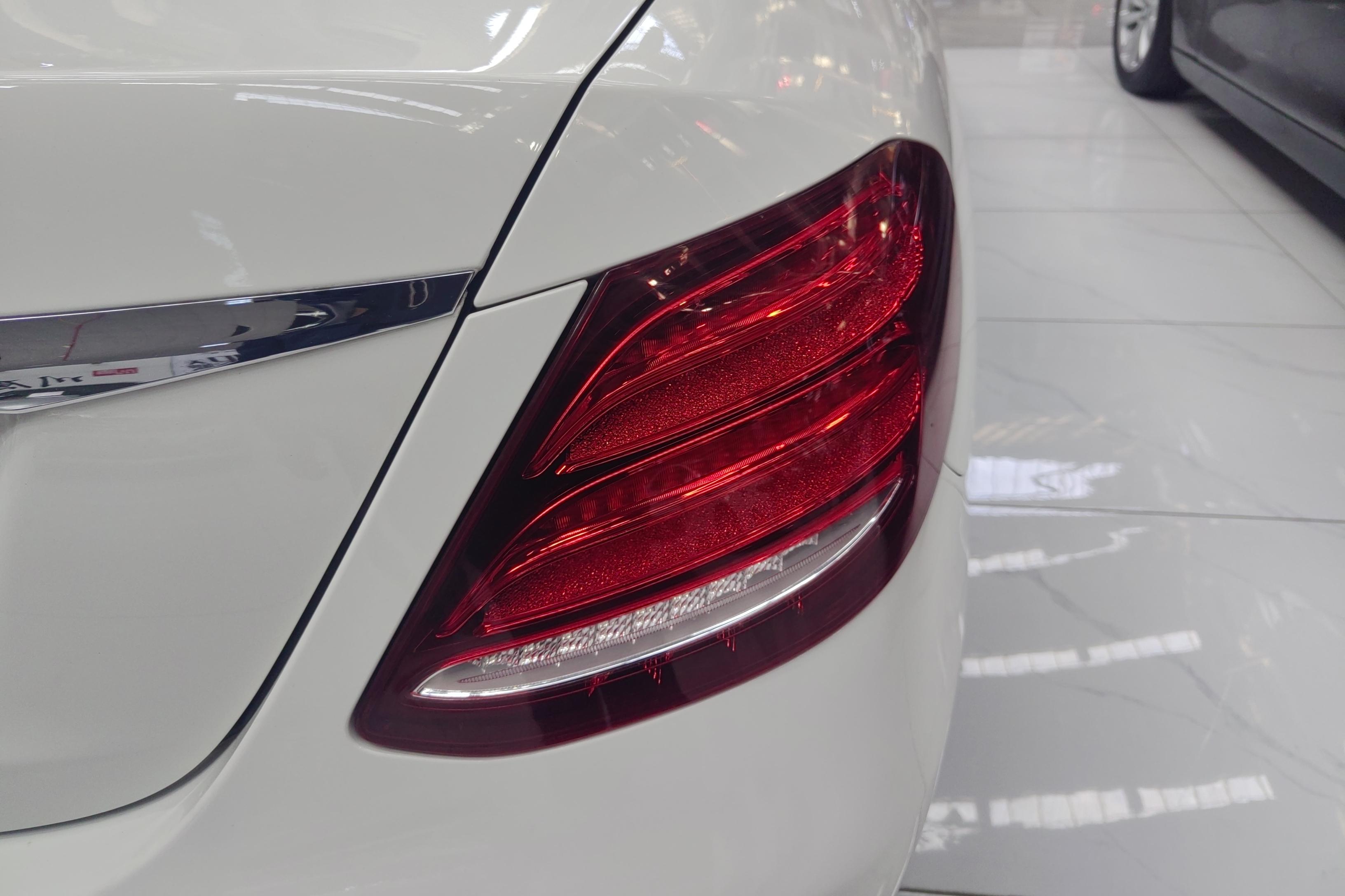 奔驰E级 E300L 2018款 2.0T 自动 汽油 运动时尚型改款 (国Ⅴ) 