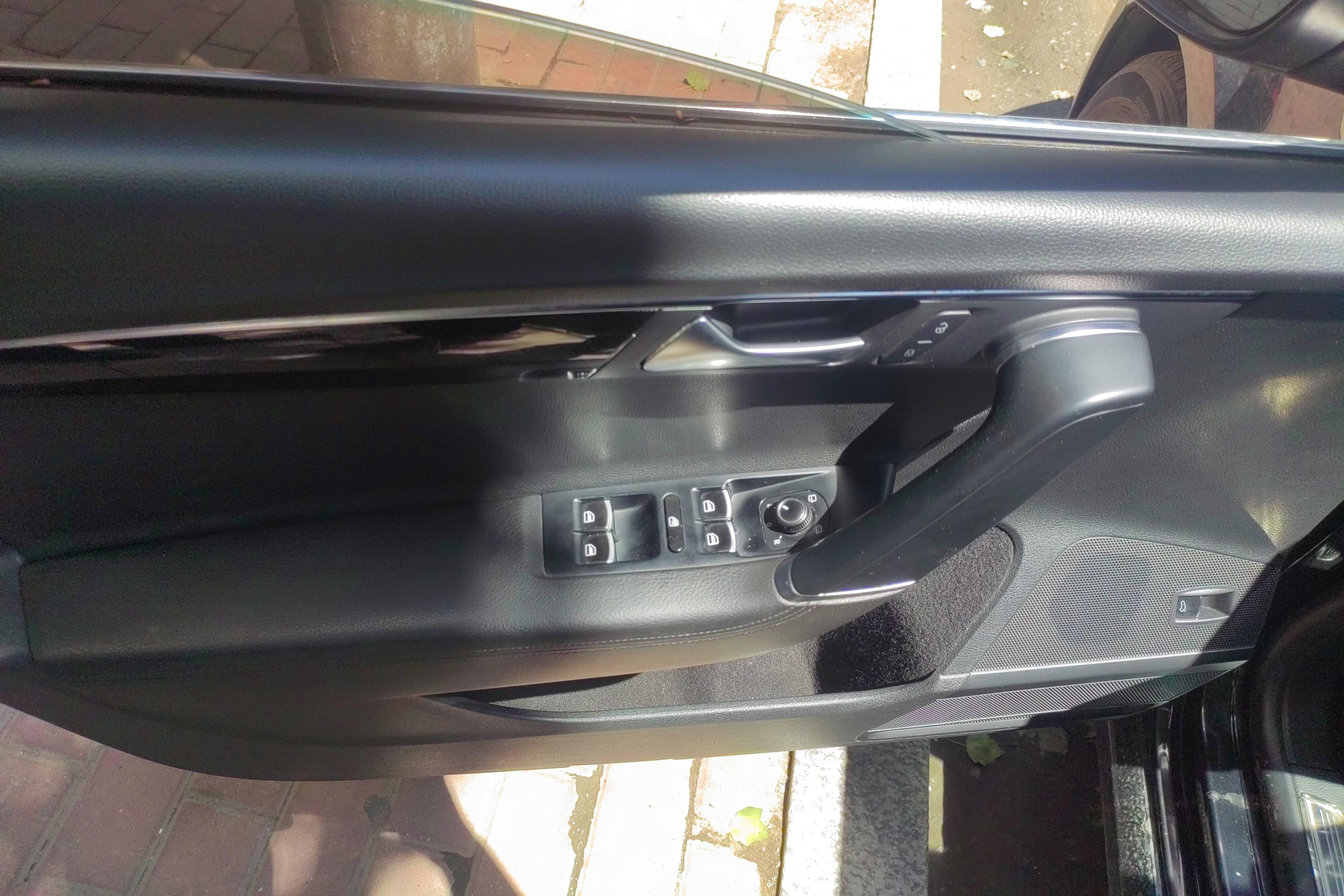 大众迈腾 2015款 2.0T 自动 汽油 豪华型 (国Ⅴ) 