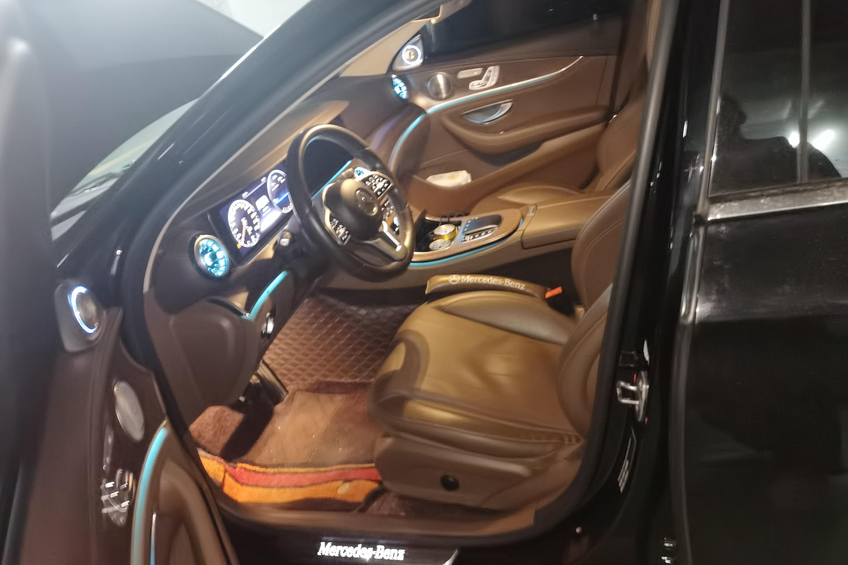 奔驰E级 E300L 2019款 2.0T 自动 汽油 运动时尚型 (国Ⅴ) 