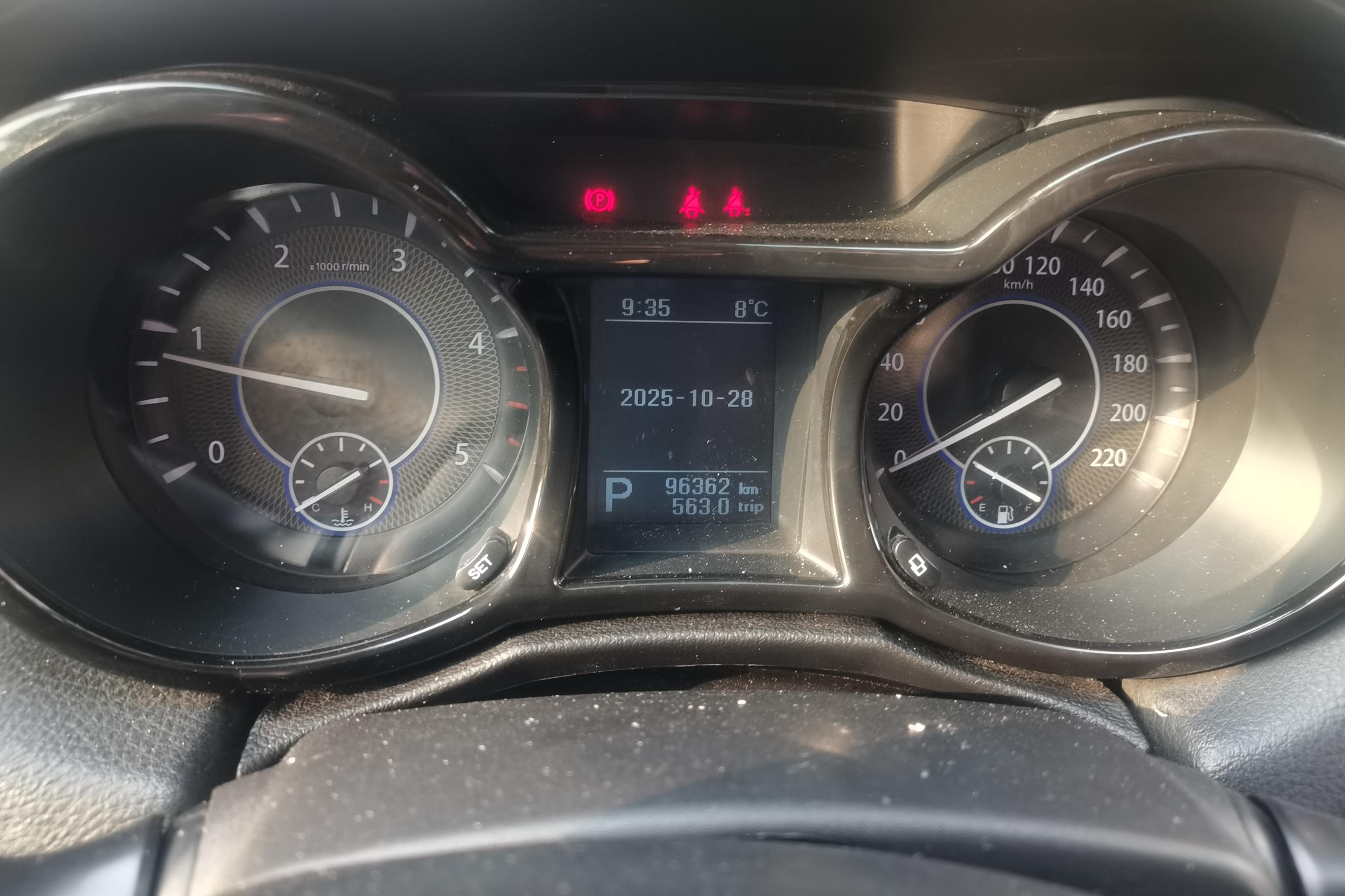 江铃驭胜 S350 2013款 2.4T 自动 后驱 豪华版 (国Ⅳ) 