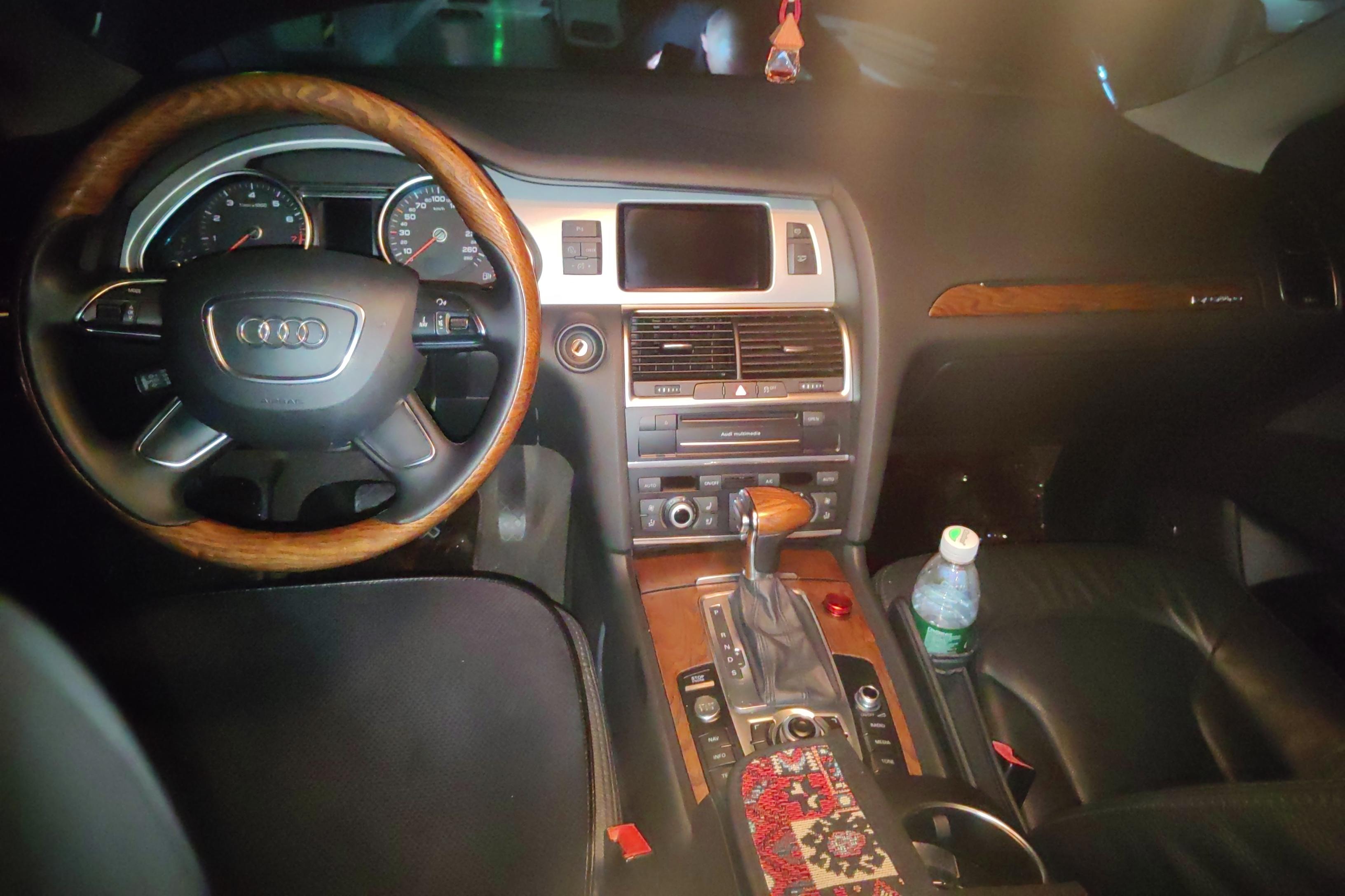 奥迪Q7 35 [进口] 2015款 3.0T 自动 运动型 