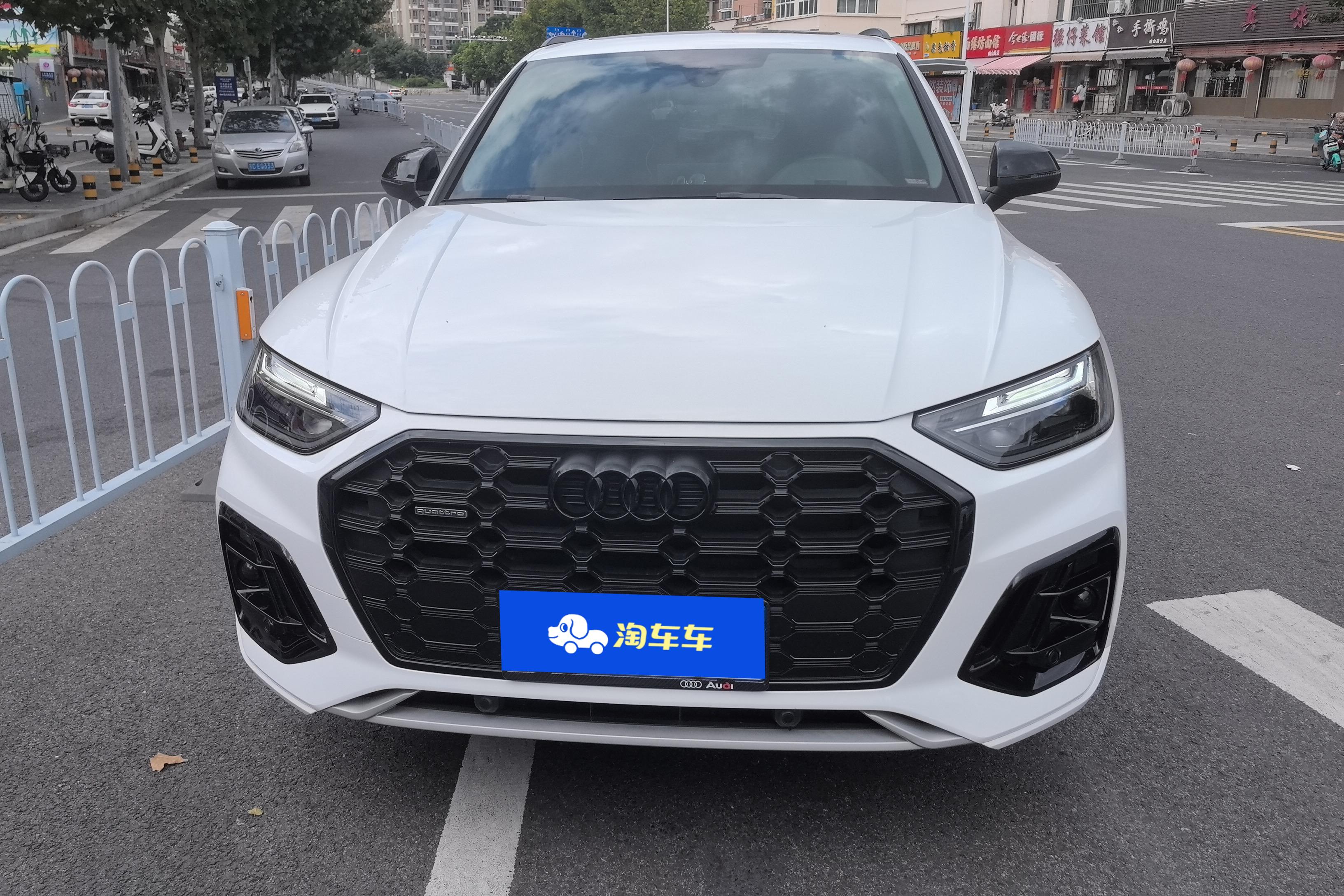 奥迪Q5L 40TFSI 2022款 2.0T 自动 改款豪华动感型 (国Ⅵ) 