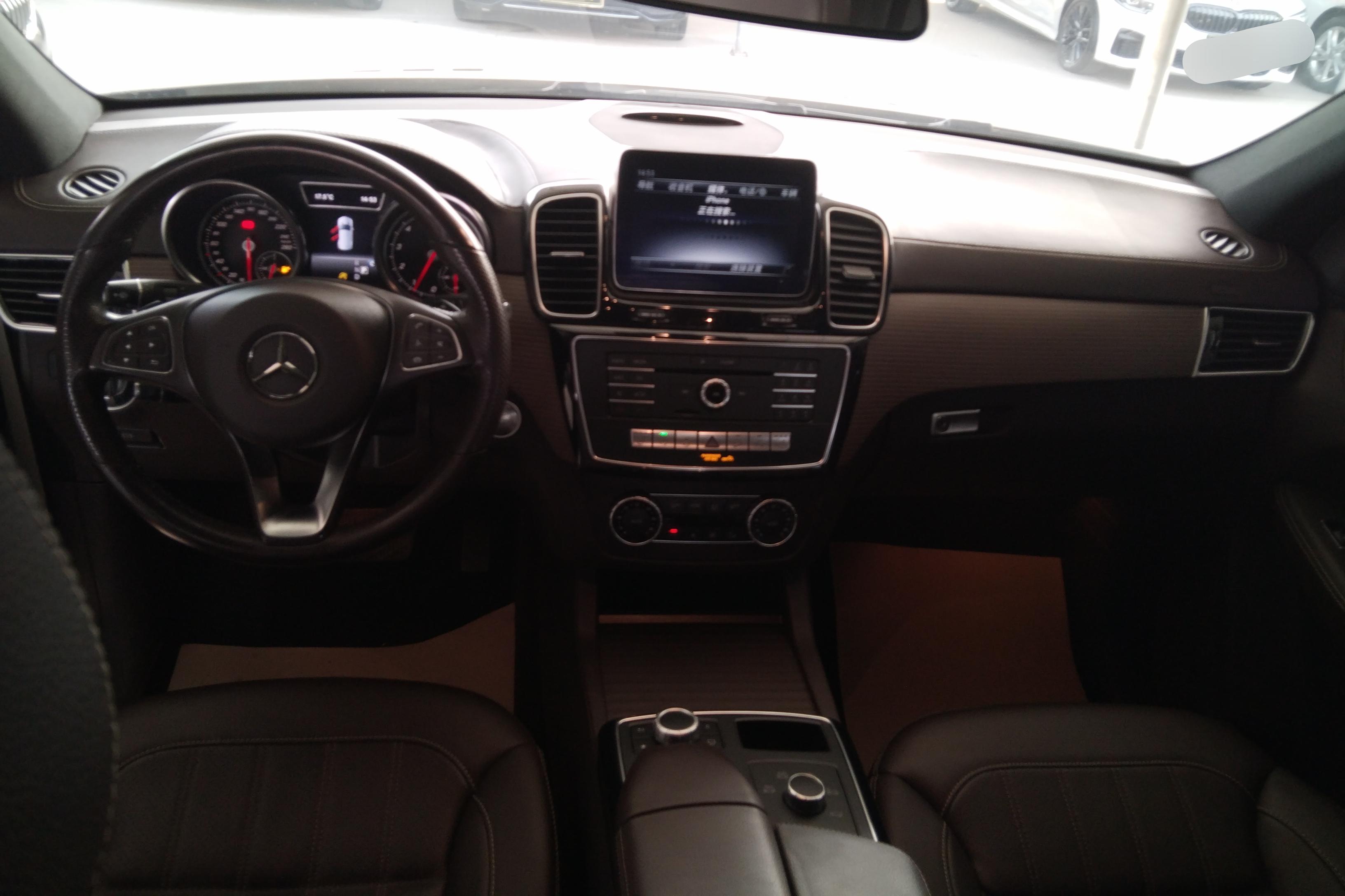 奔驰GLE级 GLE320 [进口] 2018款 3.0T 自动 动感型臻藏版 