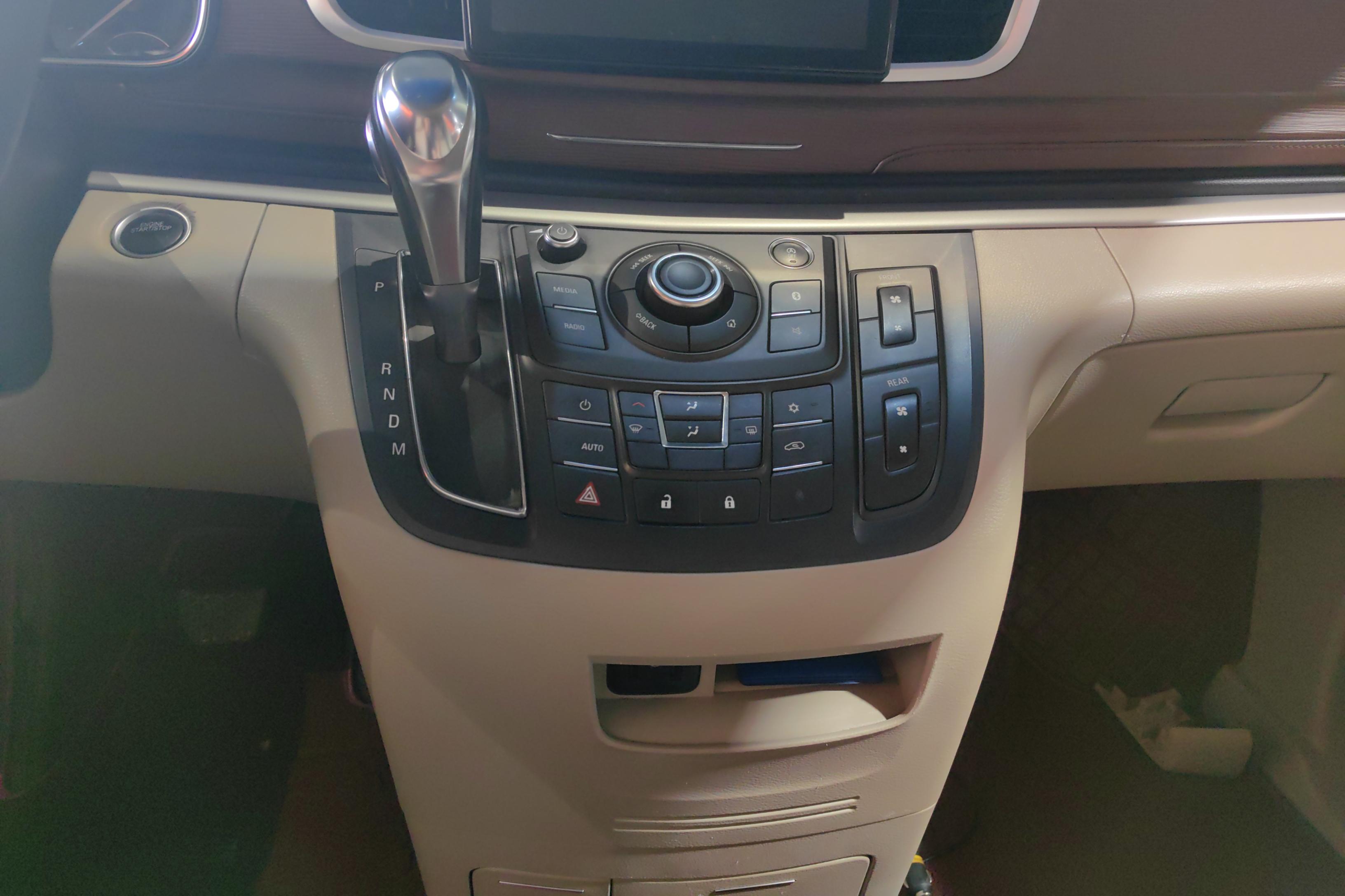 别克GL8 2017款 2.5L 自动 7座 25S尊贵型 (国Ⅴ) 