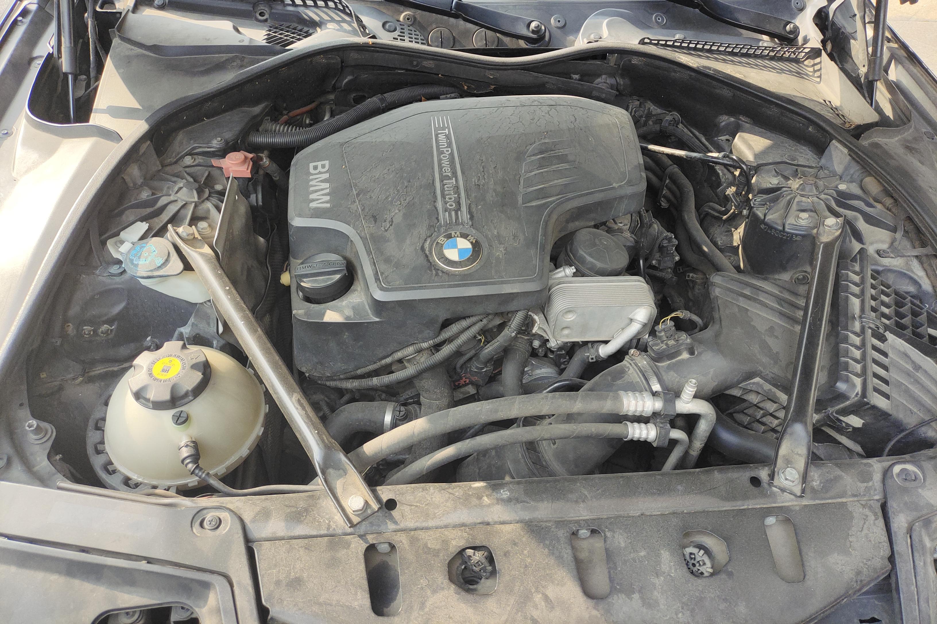 宝马5系 520Li 2013款 2.0T 自动 汽油 典雅型 (国Ⅳ) 