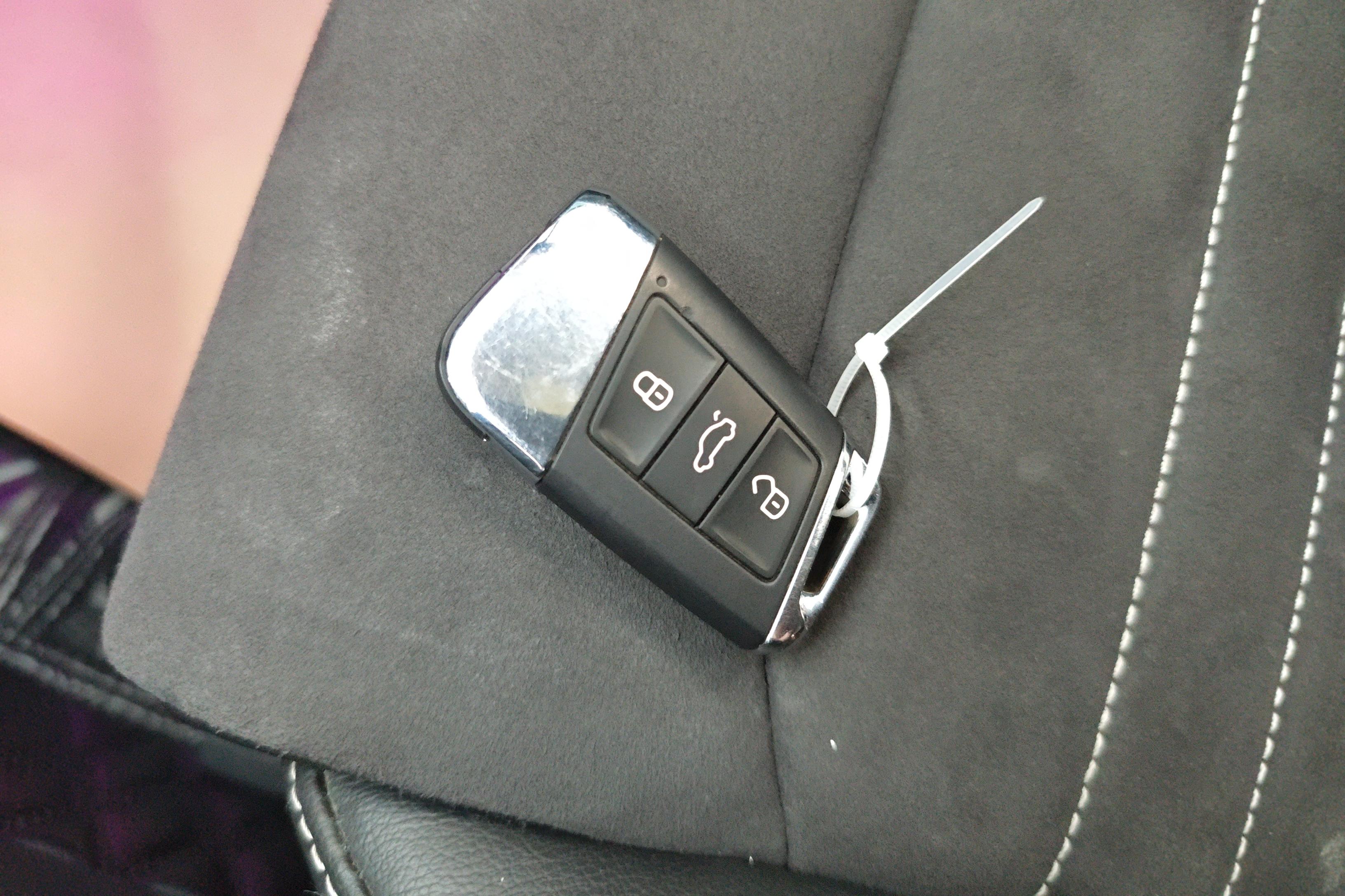 大众迈腾 2021款 2.0T 自动 汽油 330TSI-30周年纪念型 (国Ⅵ) 