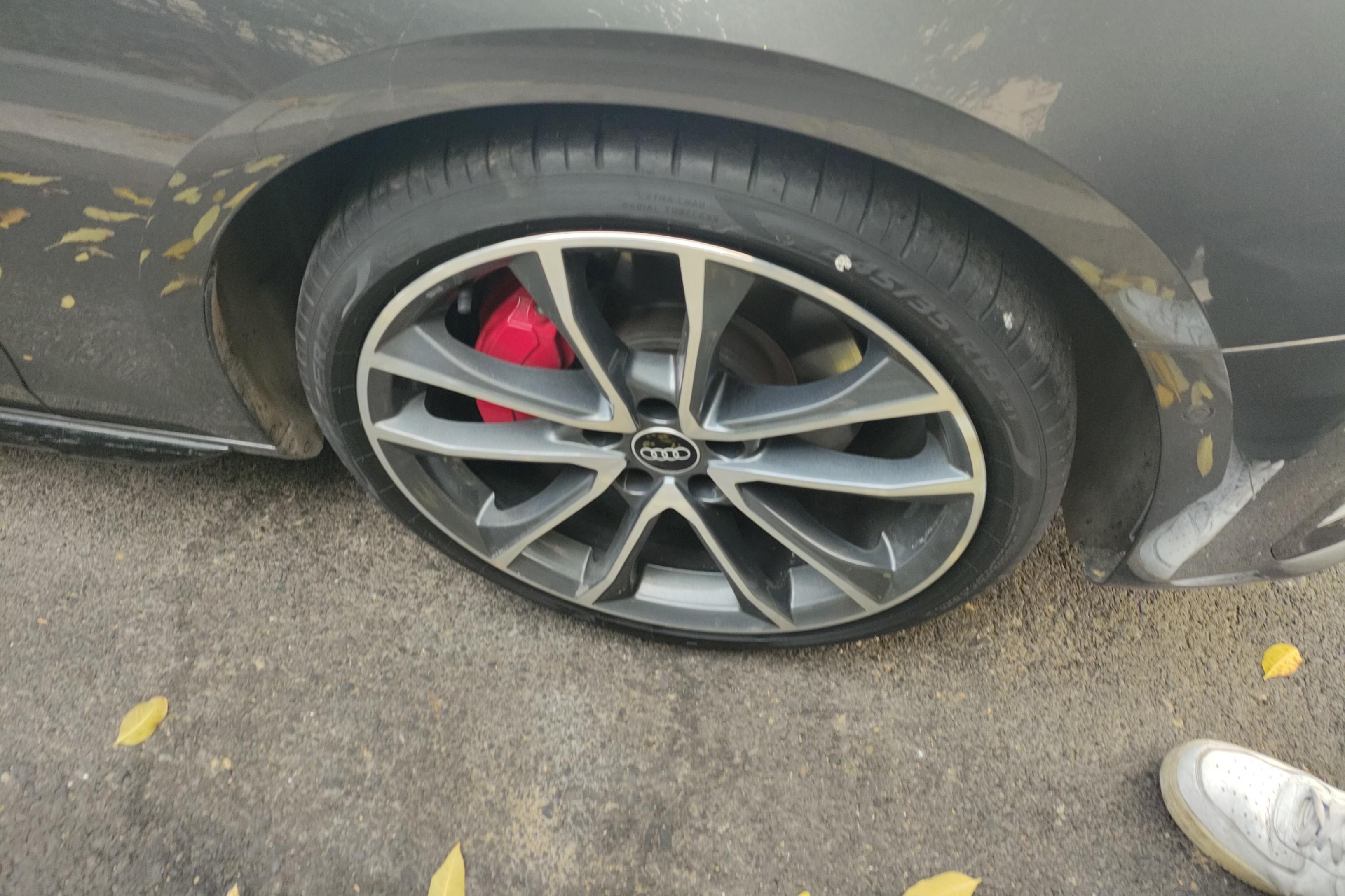 奥迪A4L 2022款 2.0T 自动 quattro臻选动感型 (国Ⅵ) 