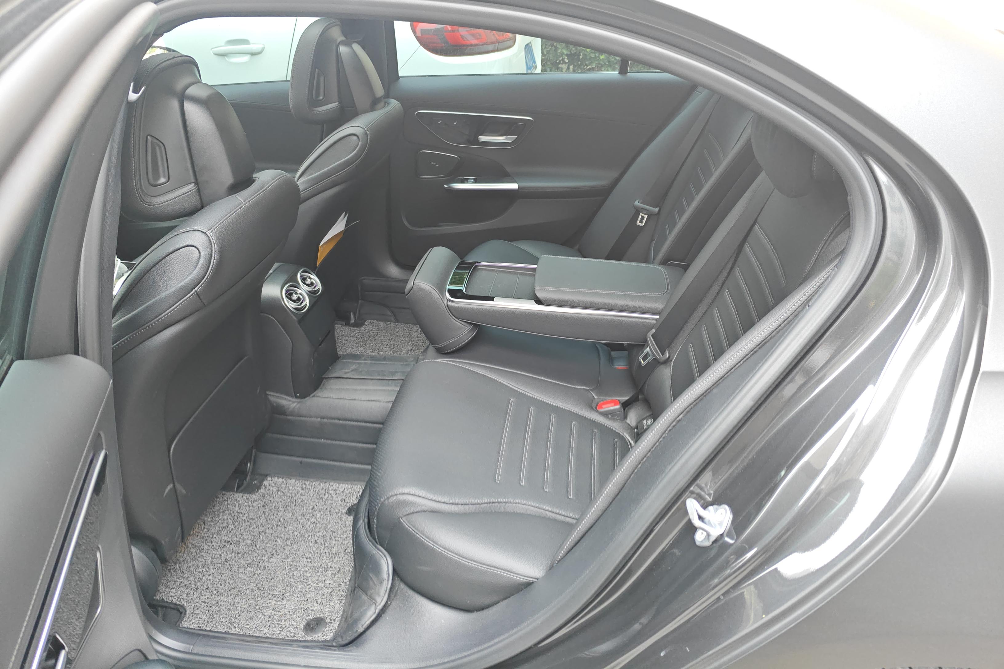 奔驰C级 C260L 2022款 1.5T 自动 运动版 (国Ⅵ) 