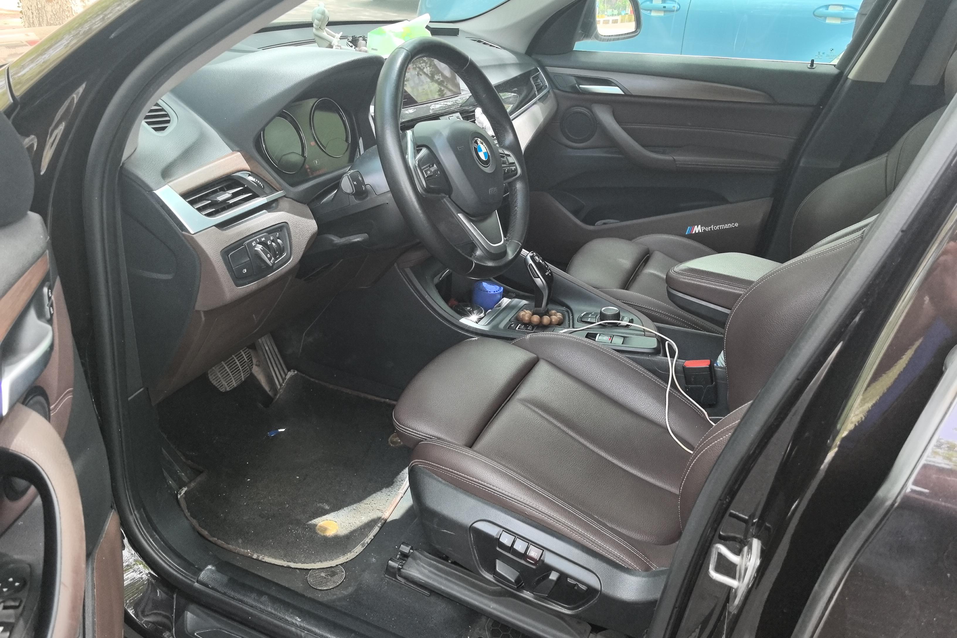 宝马X1 sDrive20Li 2020款 1.5T 自动 前驱 汽油 时尚型 (国Ⅵ) 