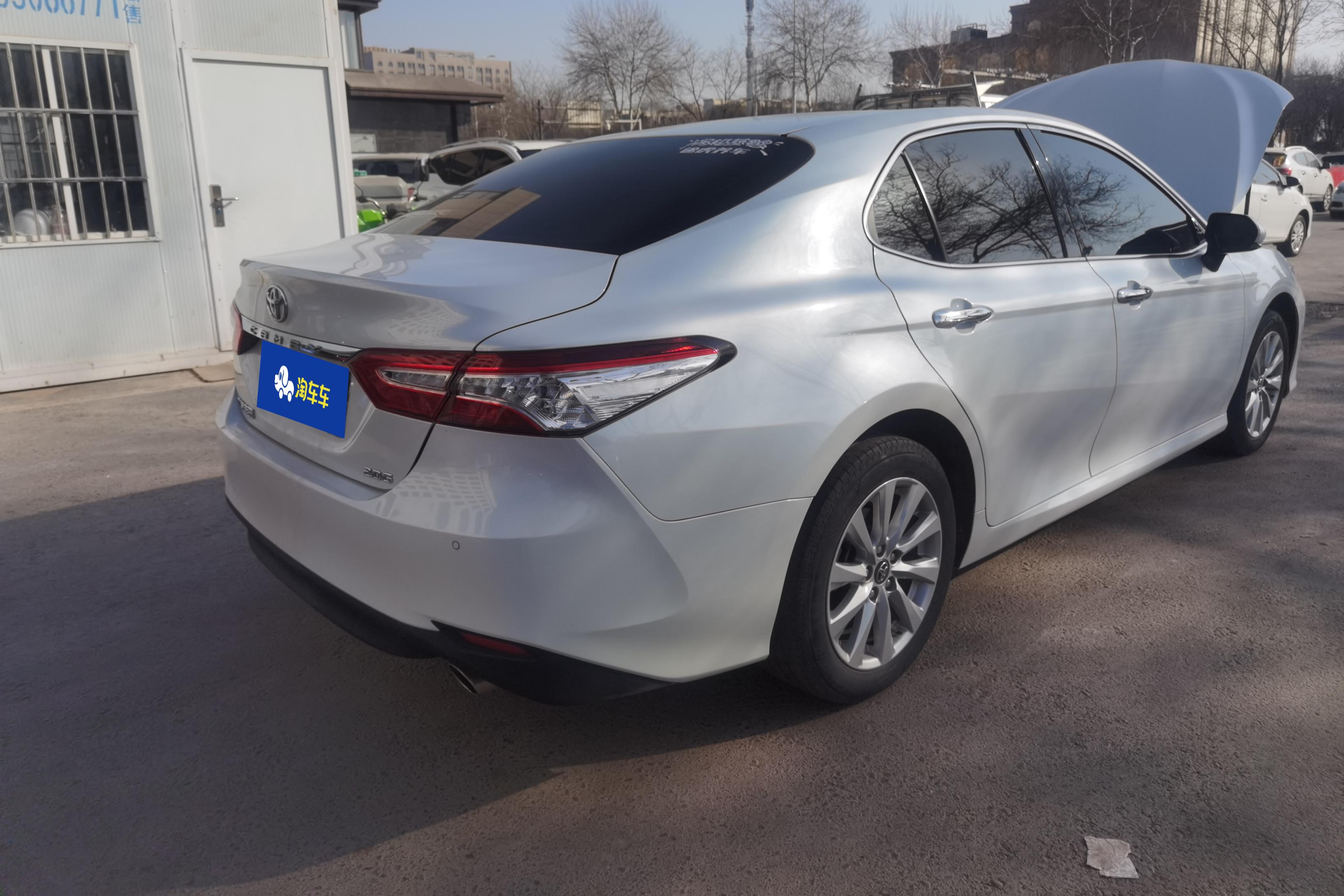 丰田凯美瑞 2019款 2.0L 自动 豪华版 (国Ⅵ) 
