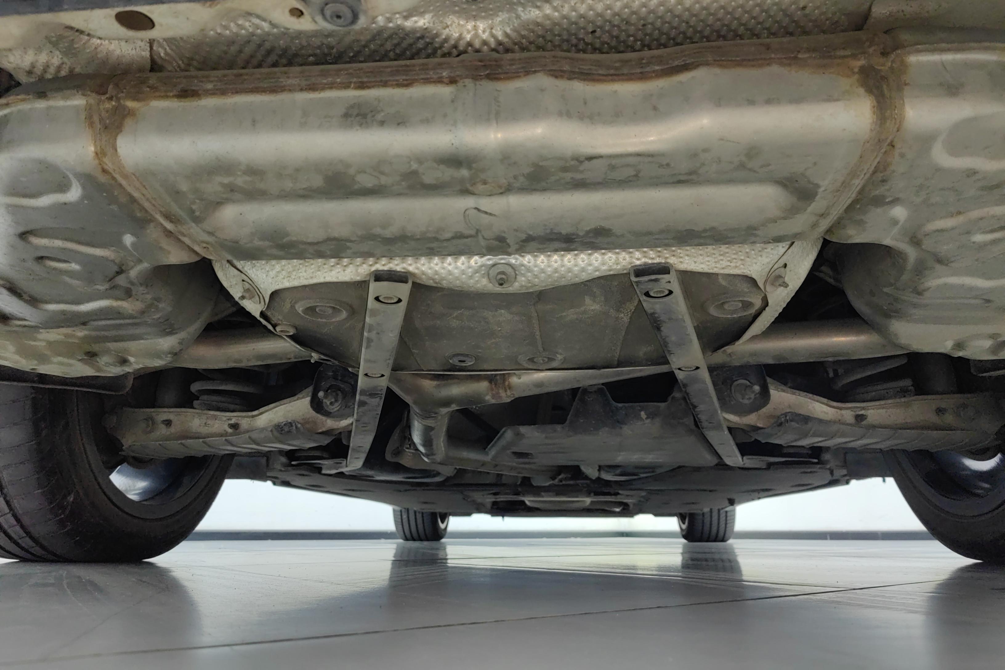 奥迪A6L 40TFSI 2019款 2.0T 自动 豪华动感型 (国Ⅵ) 