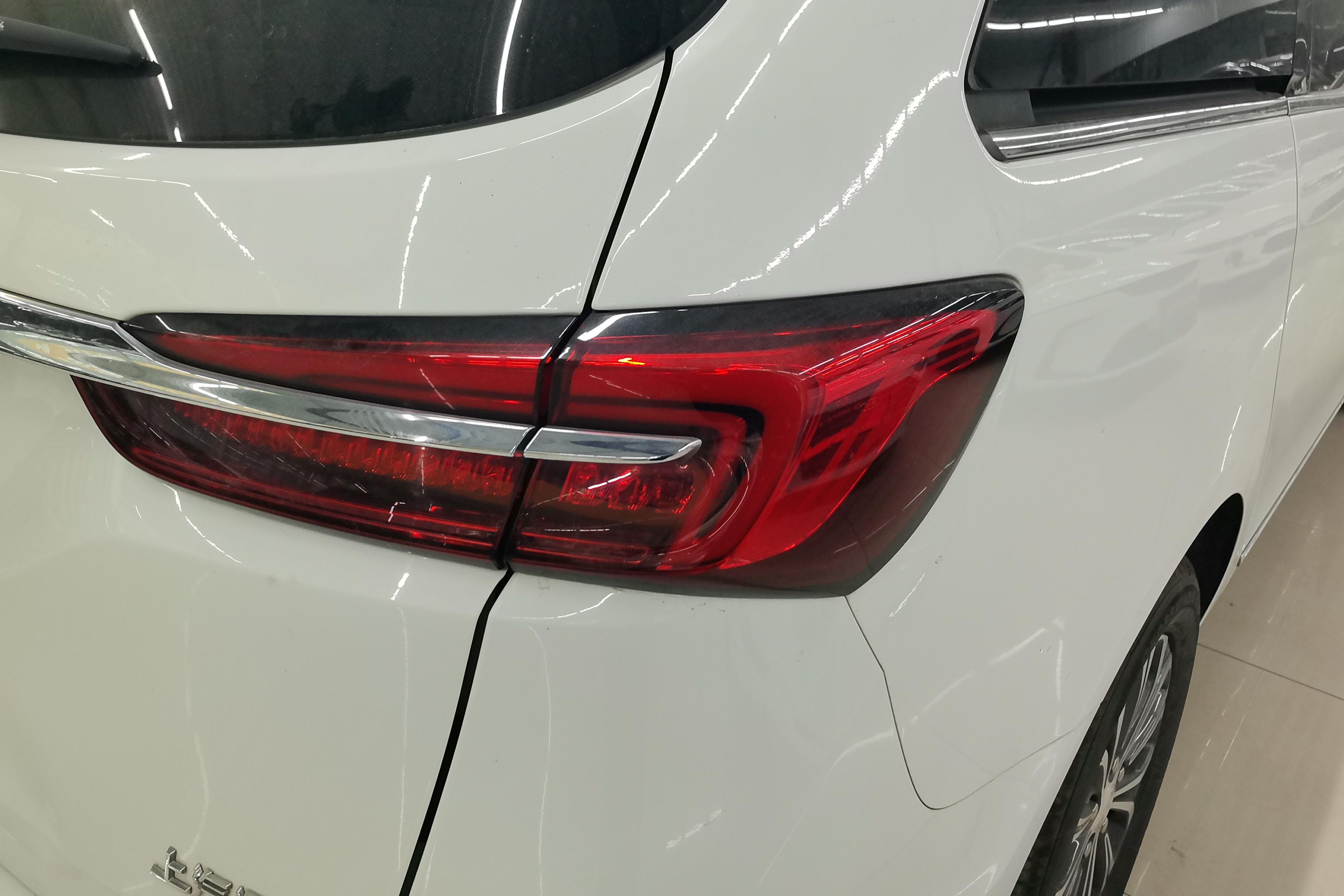 别克GL8 陆上公务舱 2021款 2.0T 自动 前驱 7座 652T豪华型 (国Ⅵ) 