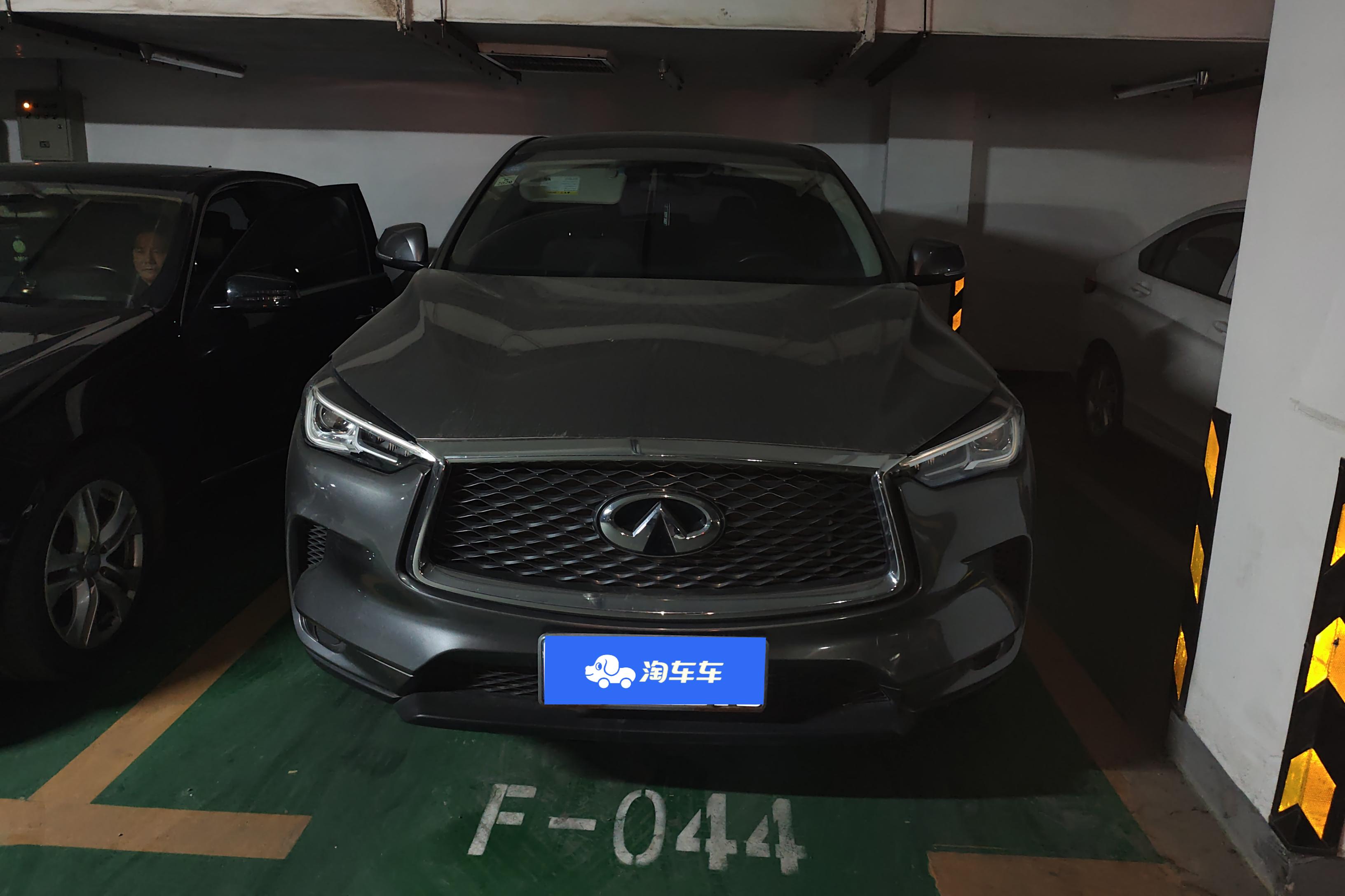 英菲尼迪QX50 2018款 2.0T 自动 菁英版 (国Ⅵ) 