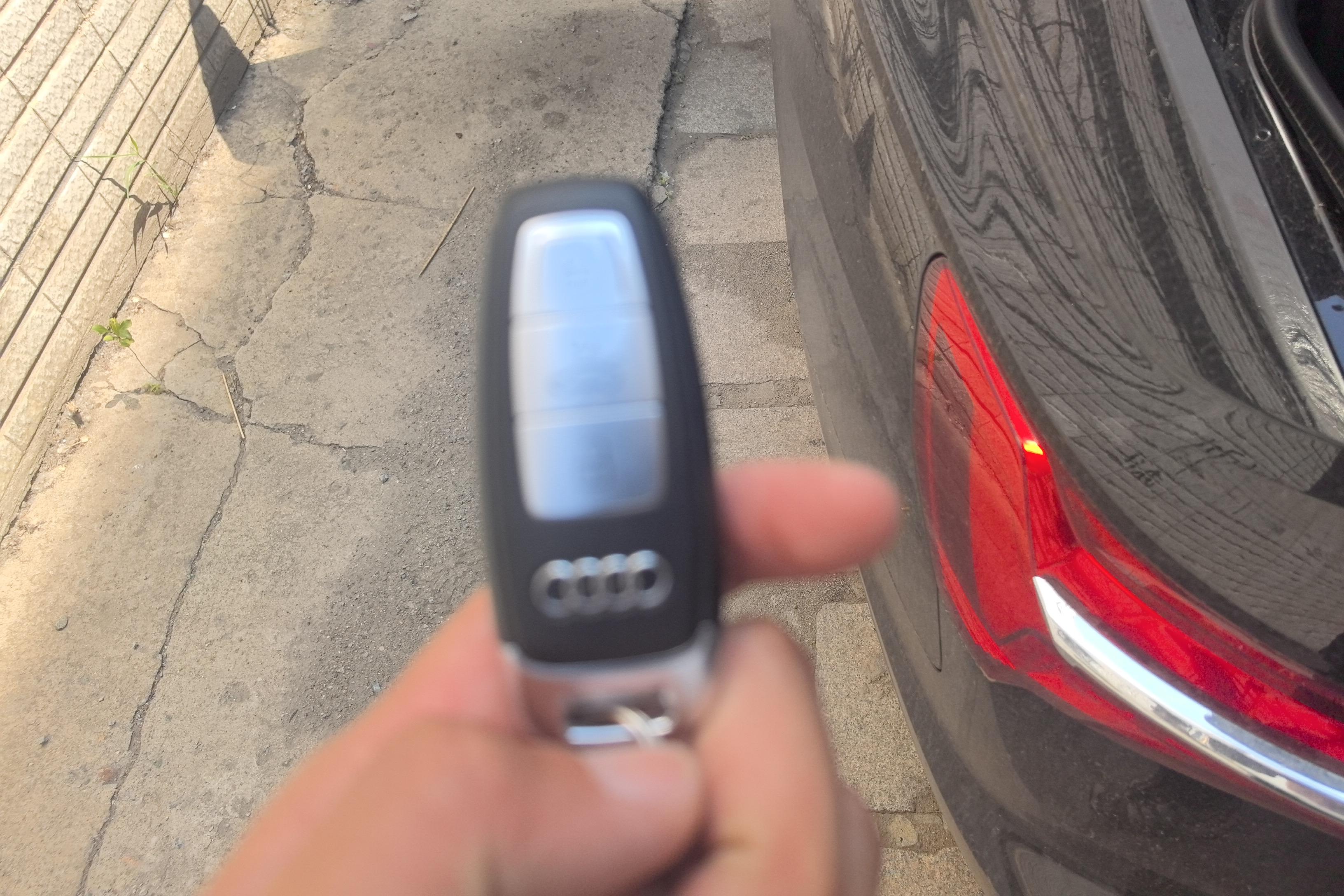 奥迪A6L 45TFSI 2023款 2.0T 自动 臻选动感型 (国Ⅵ) 