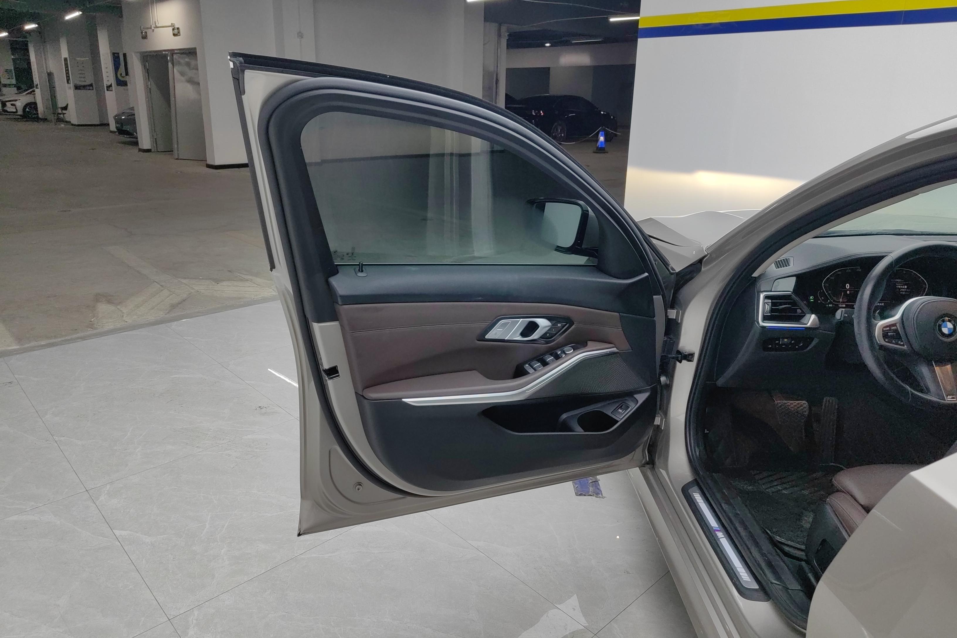 宝马3系 325Li 2022款 2.0T 自动 汽油 M运动套装 (国Ⅵ) 