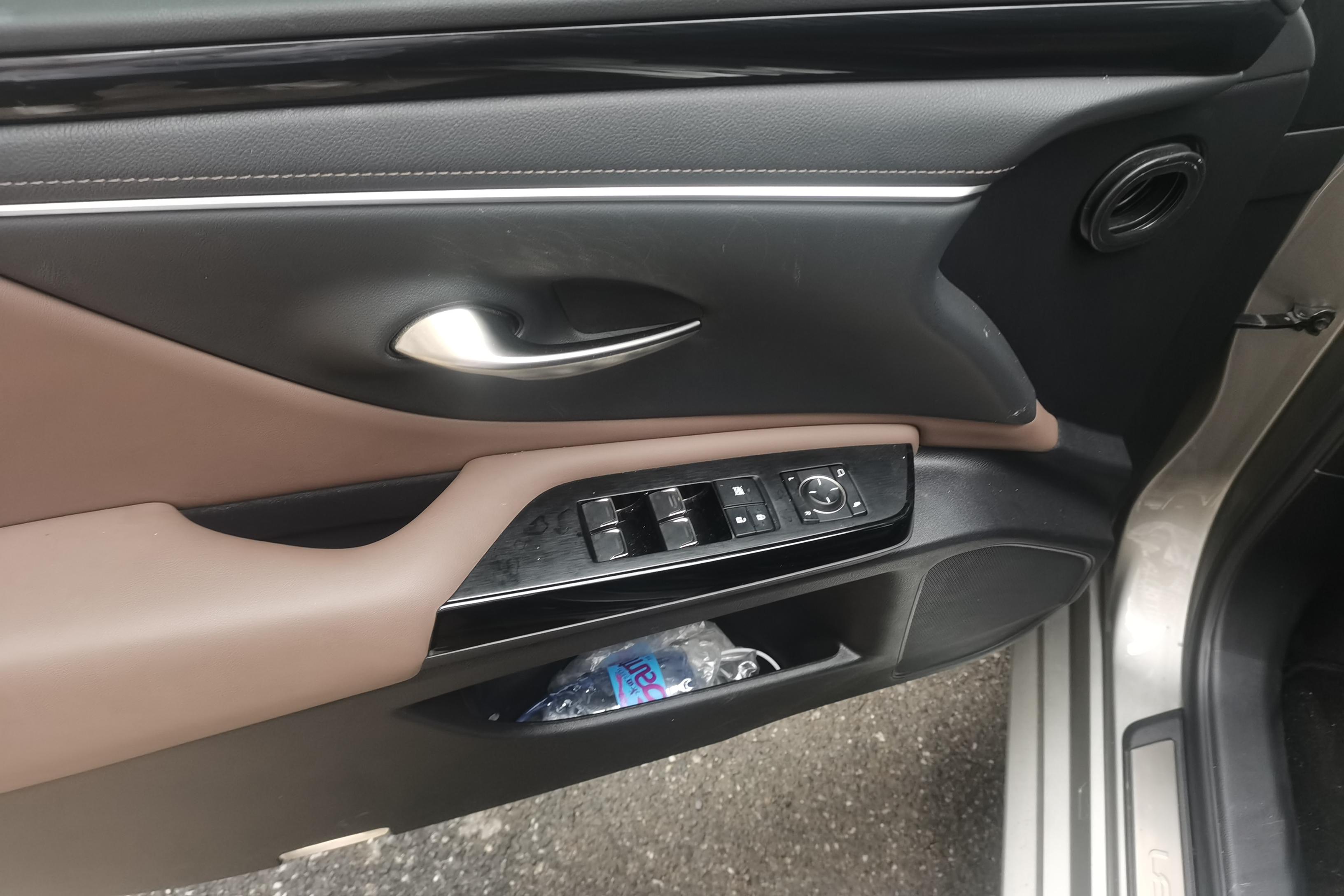 雷克萨斯ES 200 [进口] 2022款 2.0L 自动 卓越版 