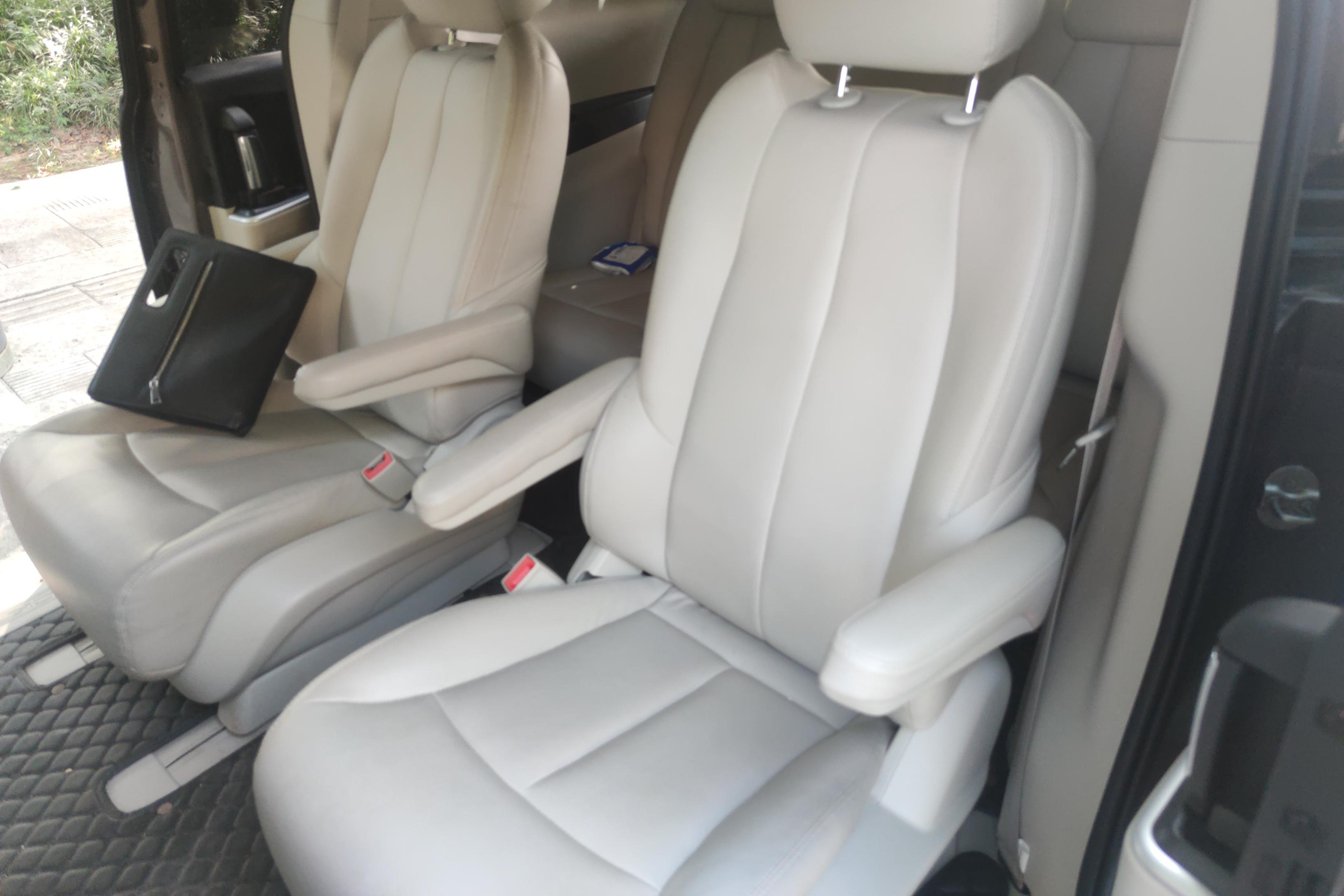 别克GL8 2023款 2.0T 自动 7座 652T智享型 (国Ⅵ) 
