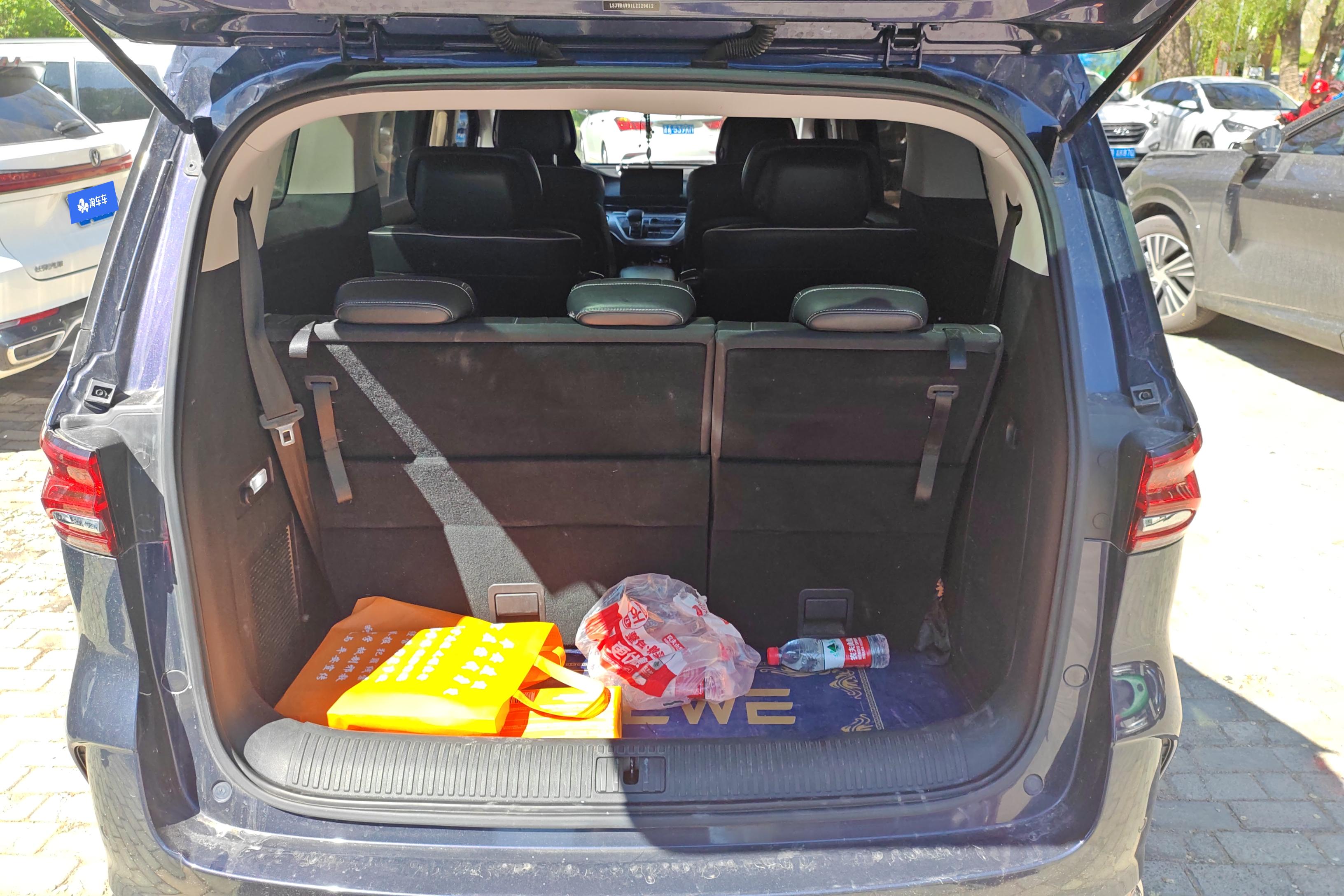 荣威iMAX8 2021款 2.0T 自动 Supreme陆尊版 (国Ⅵ) 