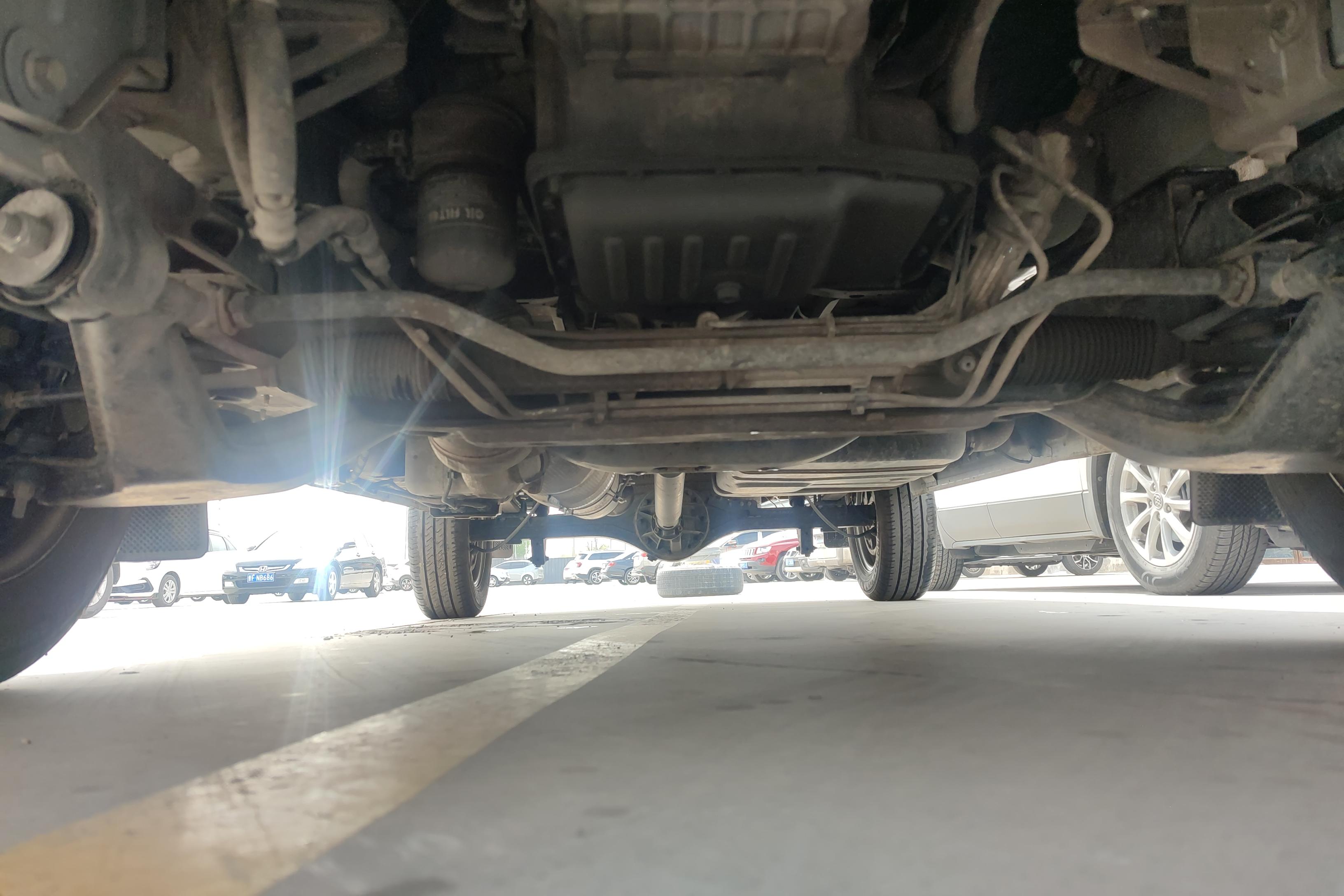 江铃特顺 2019款 2.8T 手动 短轴中顶商运型 (国Ⅵ) 