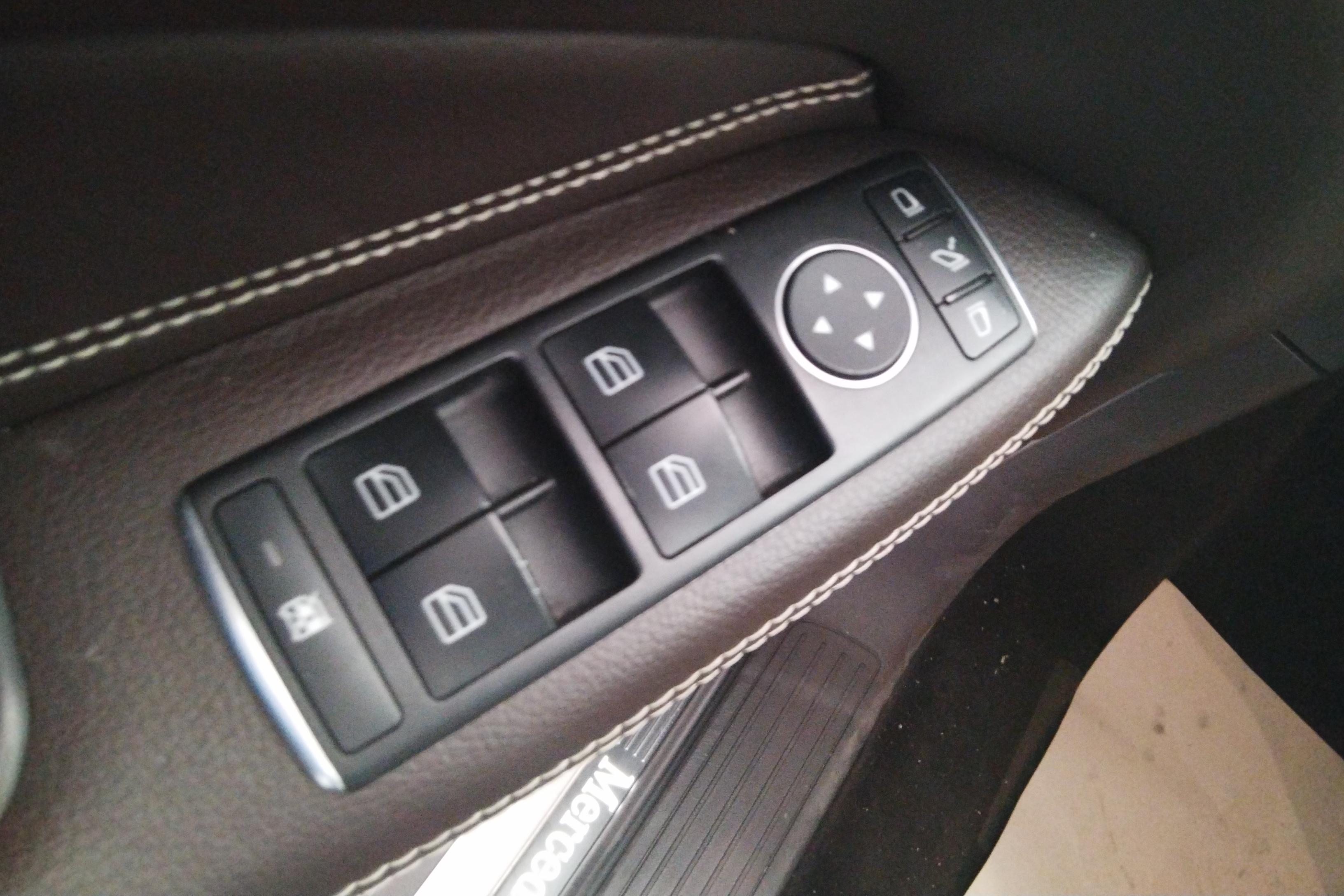 奔驰GLE级 GLE320 [进口] 2018款 3.0T 自动 动感型臻藏版 