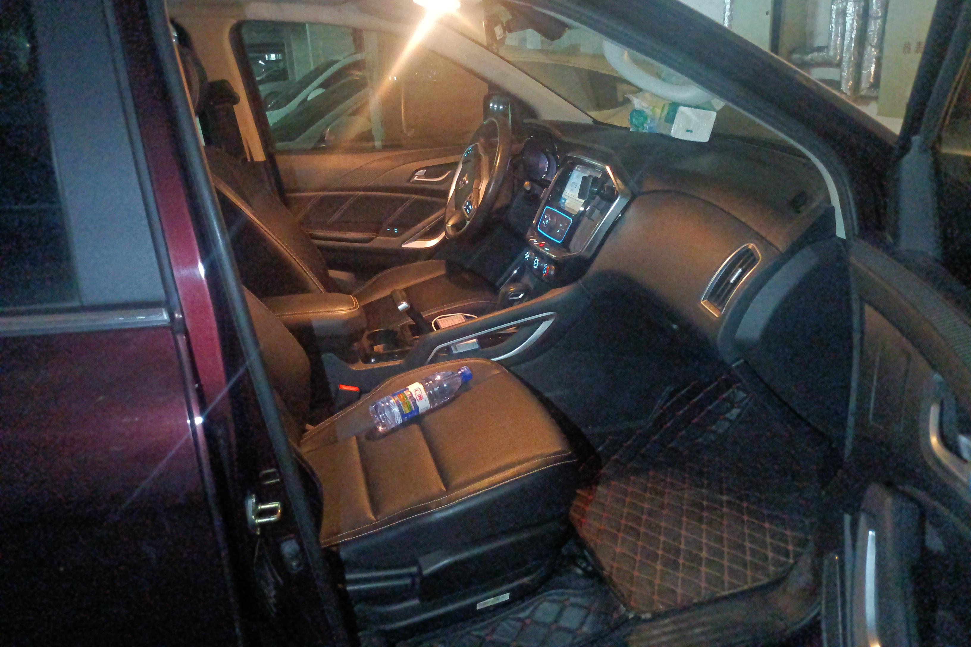 江铃驭胜 S350 2016款 2.0T 自动 四驱 豪华天窗版 (国Ⅴ) 