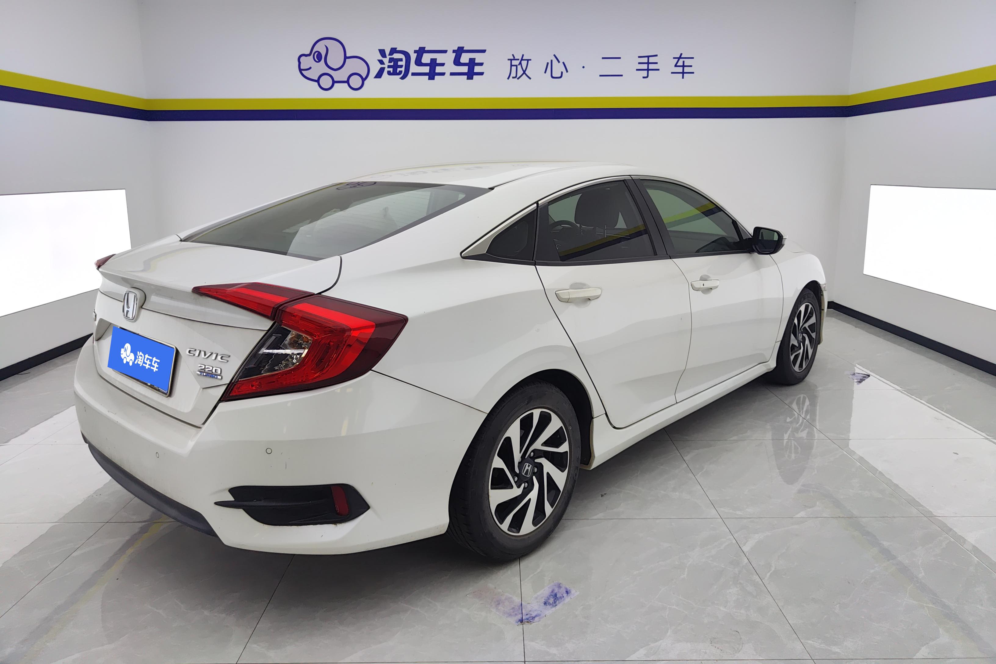 本田思域 2016款 1.5T 自动 尊贵版220TURBO (国Ⅴ) 