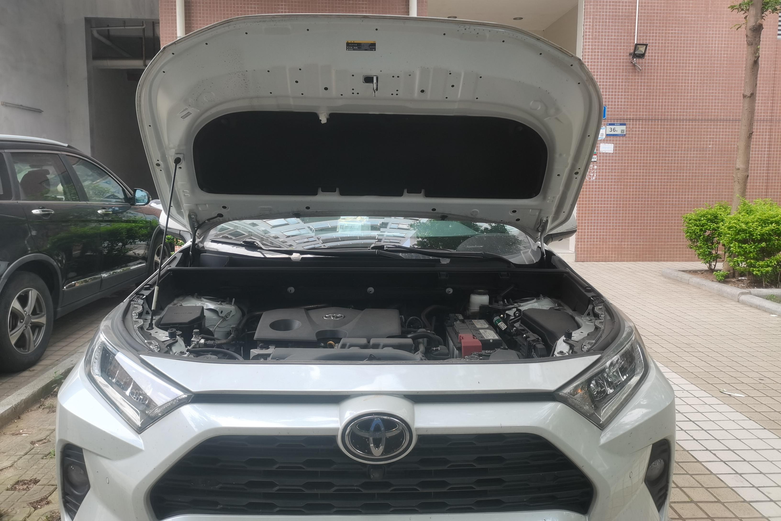 丰田RAV4 2022款 2.0L 自动 前驱 风尚PLUS版 (国Ⅵ) 