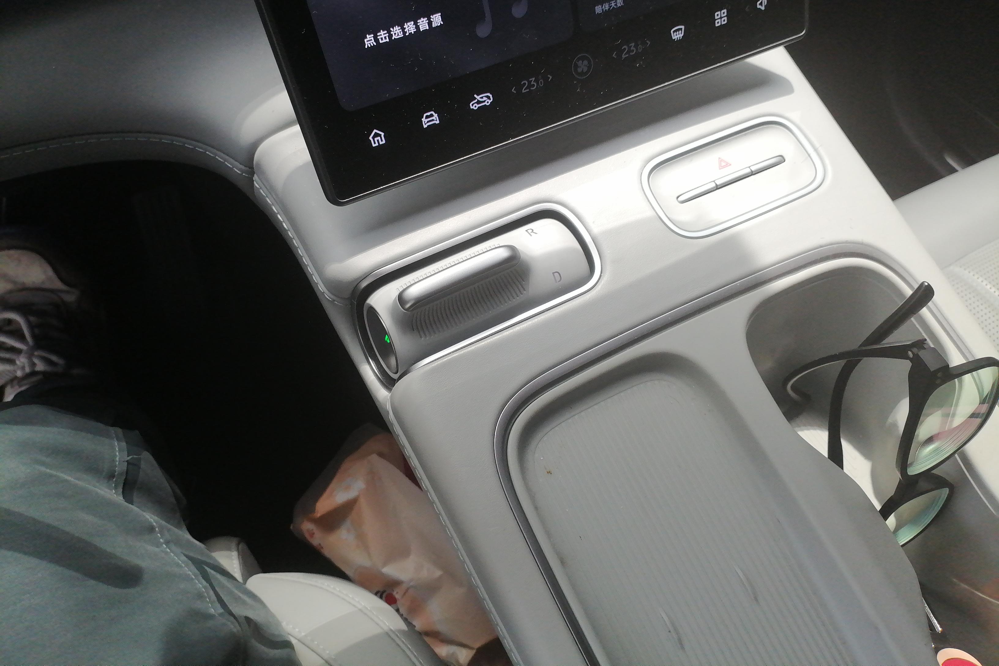 蔚来ES6 2023款 自动 75kW 纯电动 