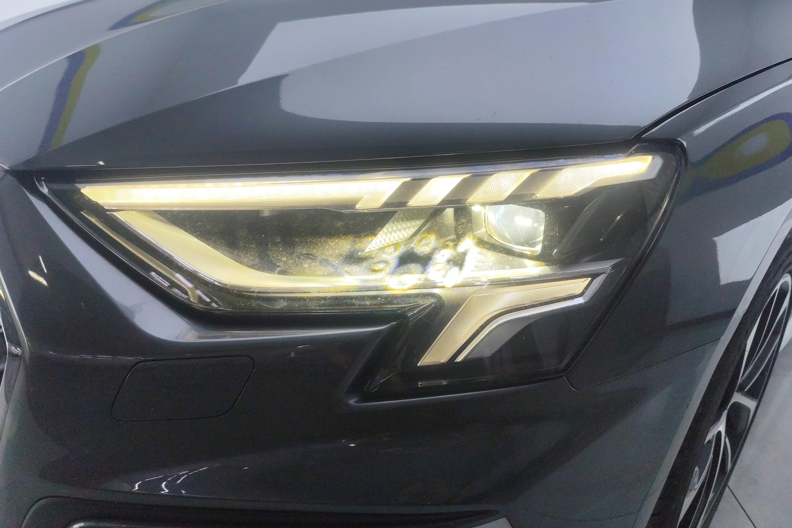奥迪A3 L35TFSI 2021款 1.4T 自动 Limousine进取运动型 (国Ⅵ) 