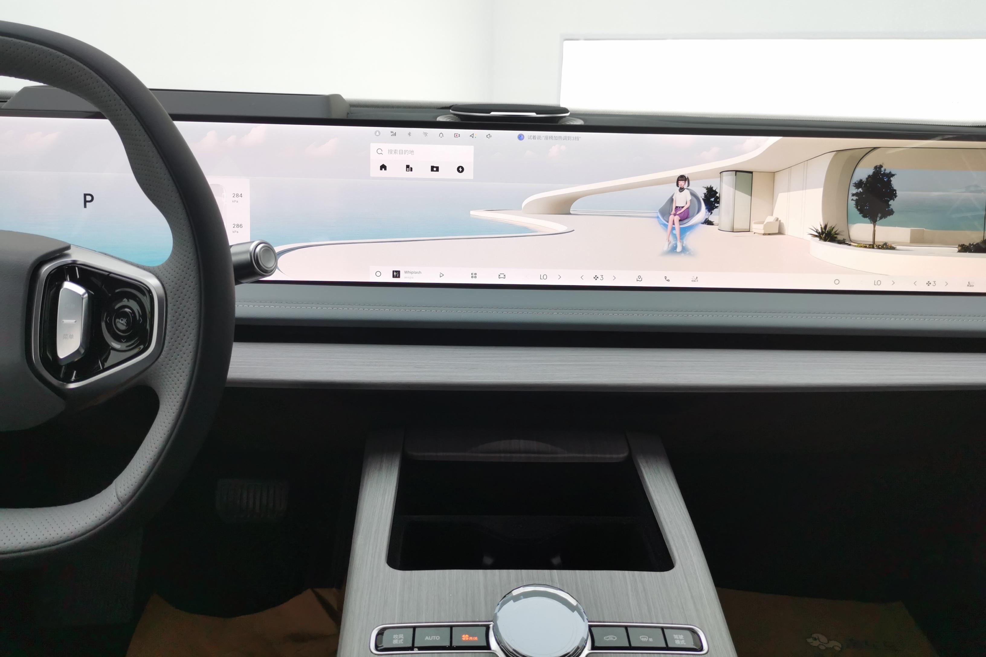吉利银河银河E8 2024款 0.0T 自动 665km星舰远航版 
