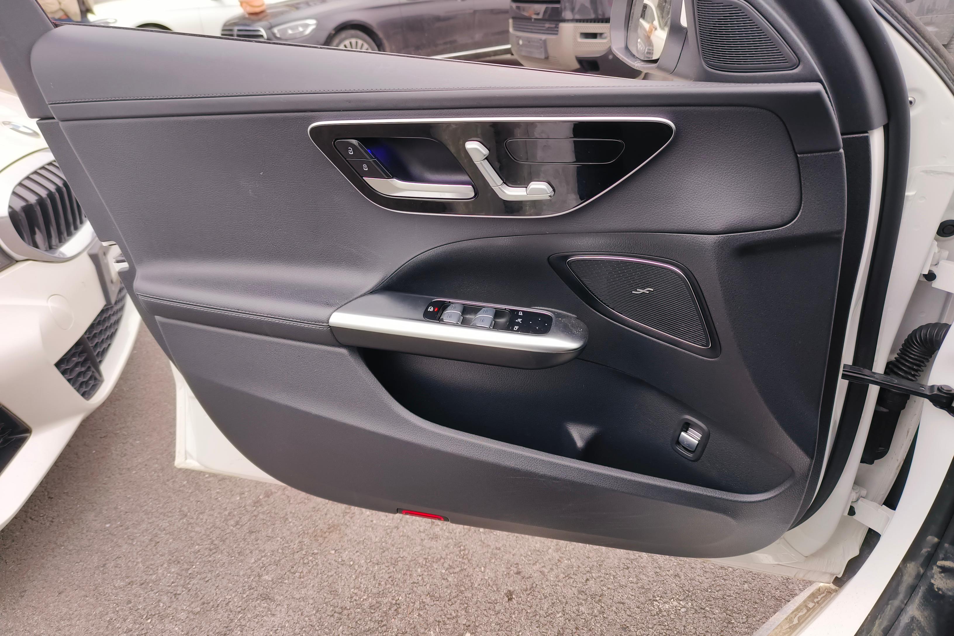 奔驰C级 C200L 2022款 1.5T 自动 运动版 (国Ⅵ) 