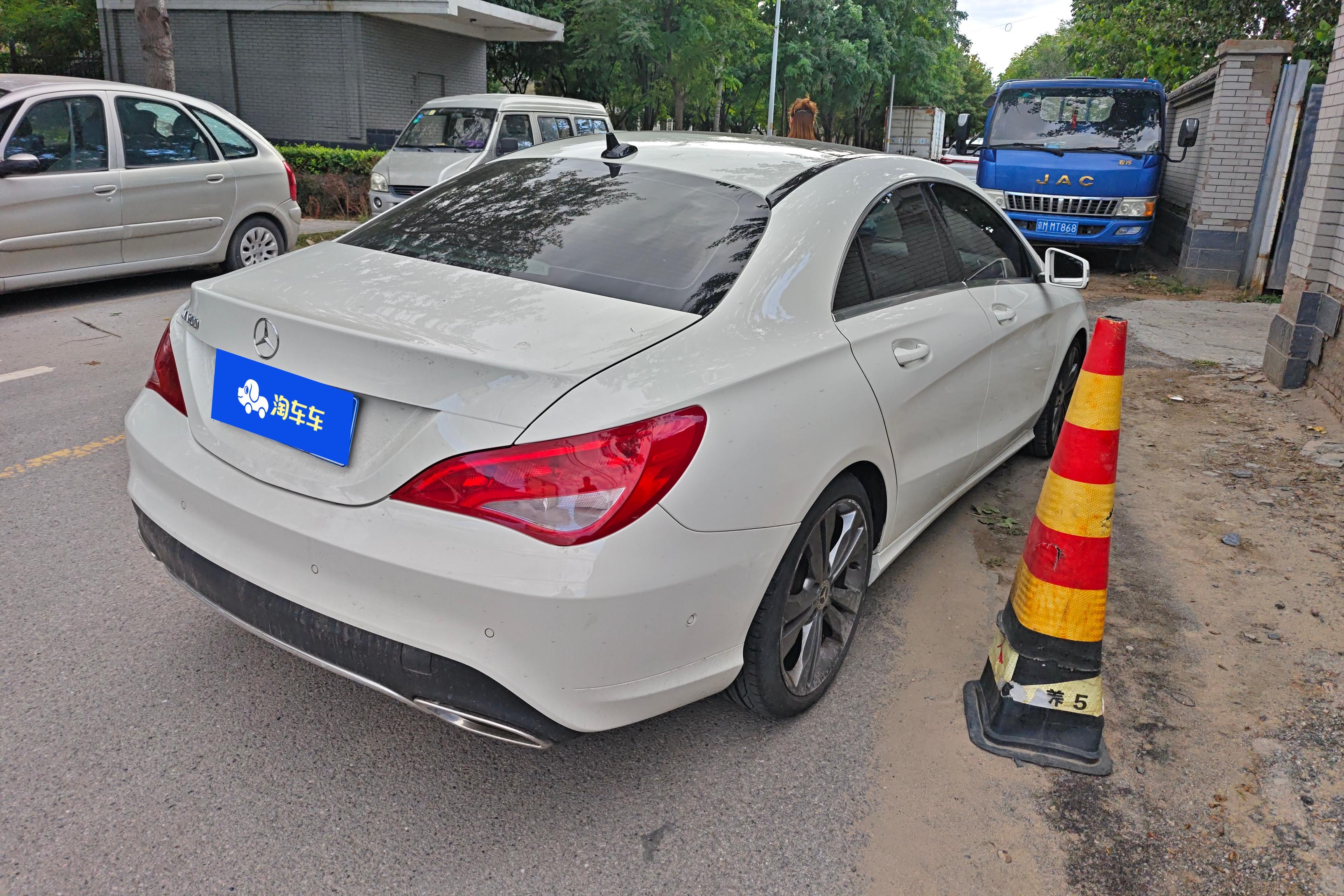 奔驰CLA级 CLA200 [进口] 2017款 1.6T 自动 汽油 动感型改款 