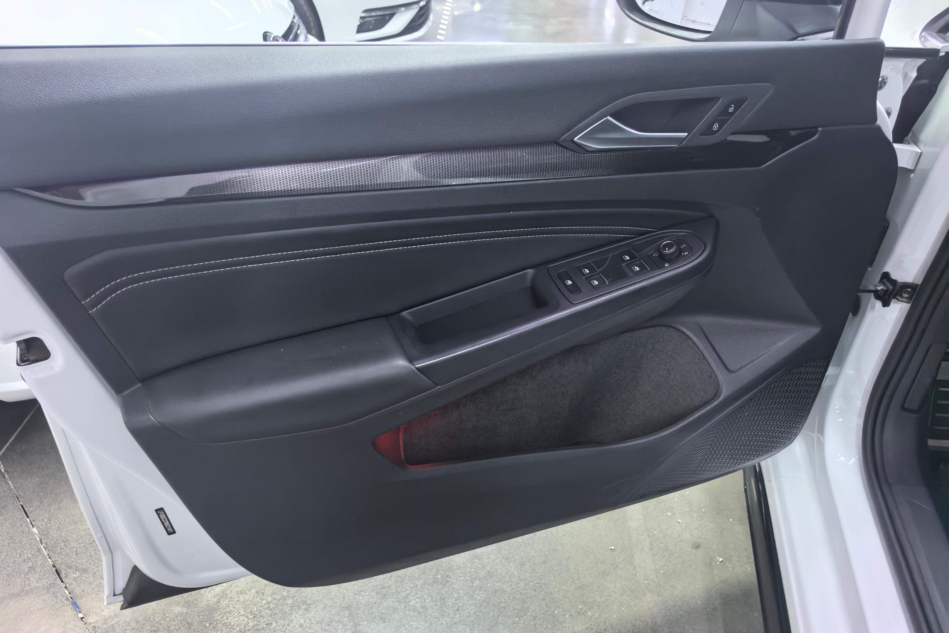 大众高尔夫 2021款 1.4T 自动 汽油 R-Line (国Ⅵ) 
