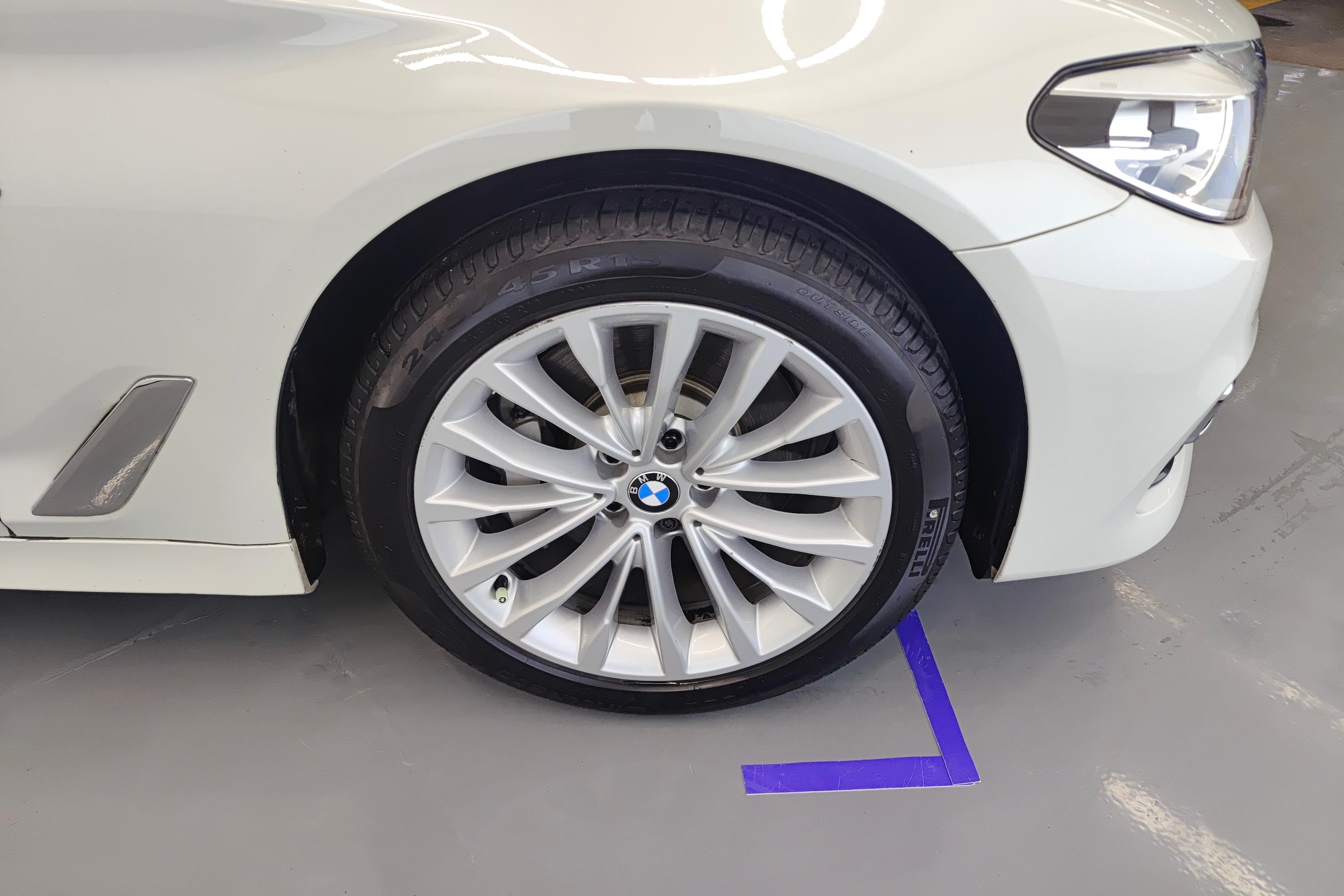 宝马5系 530Li 2018款 2.0T 自动 汽油 xDrive豪华套装改款 (国Ⅴ) 