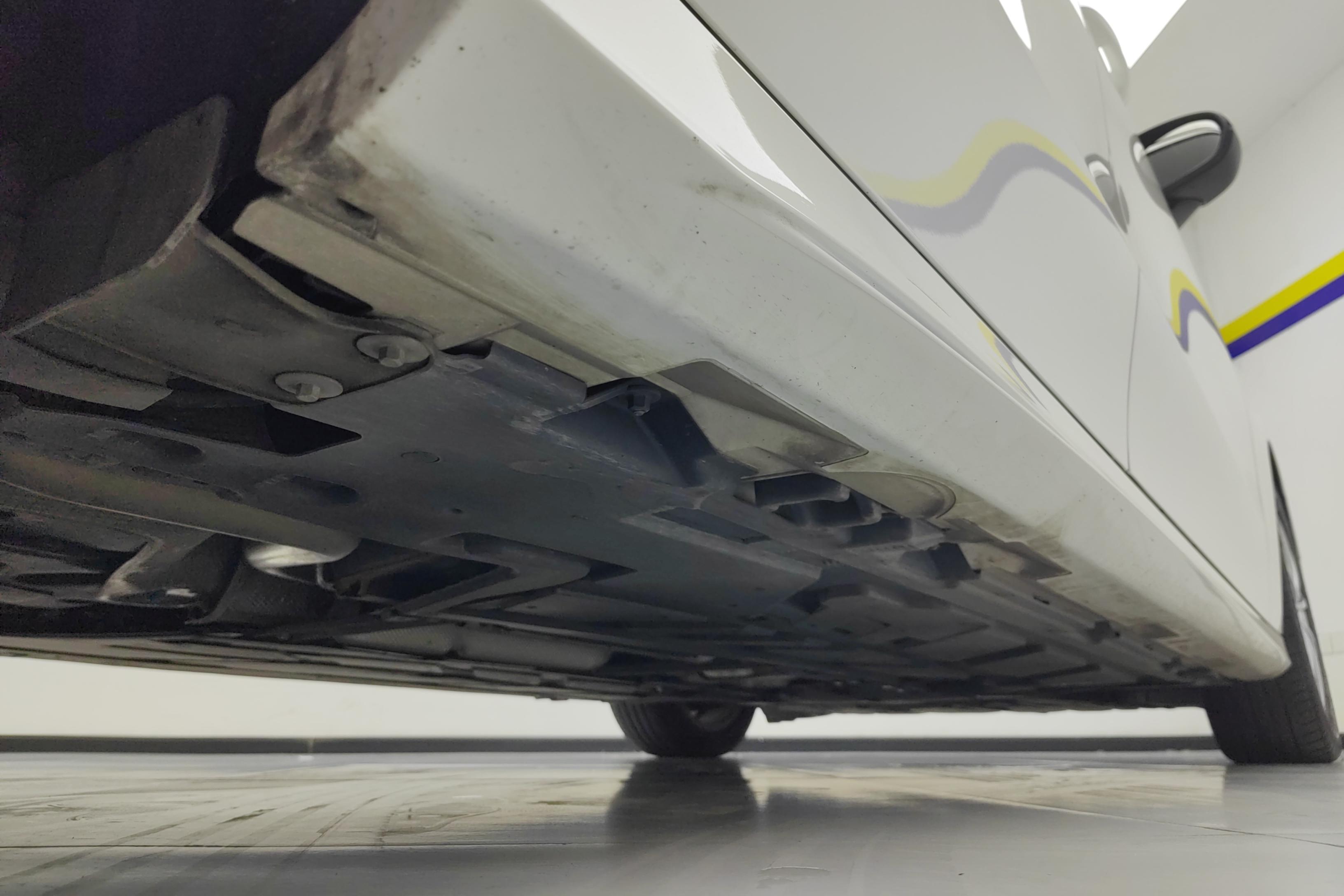 奔驰A级 A200L 2020款 1.3T 自动 运动轿车版 (国Ⅵ) 