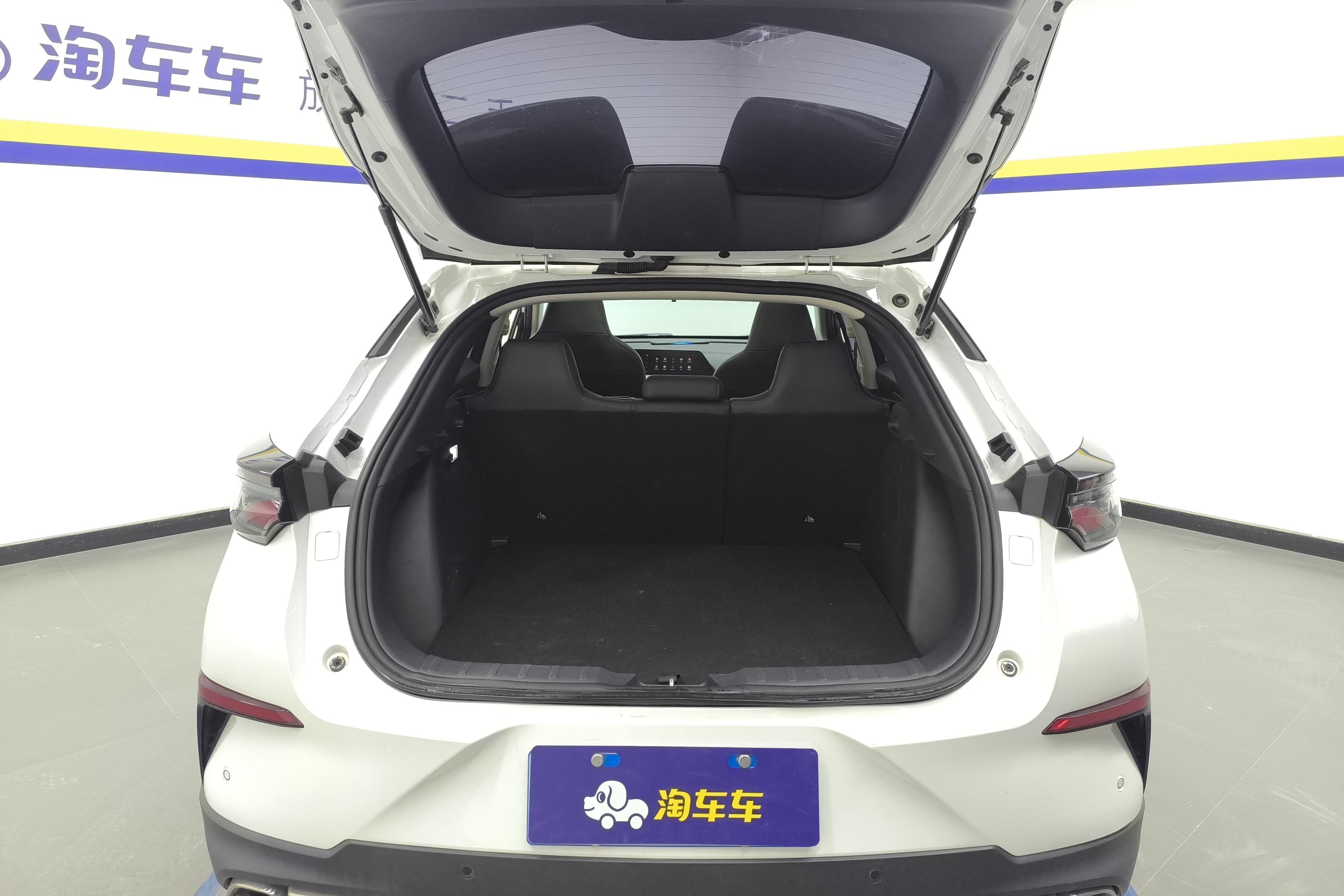 长安UNI-T 2020款 1.5T 自动 尊贵型 (国Ⅵ) 