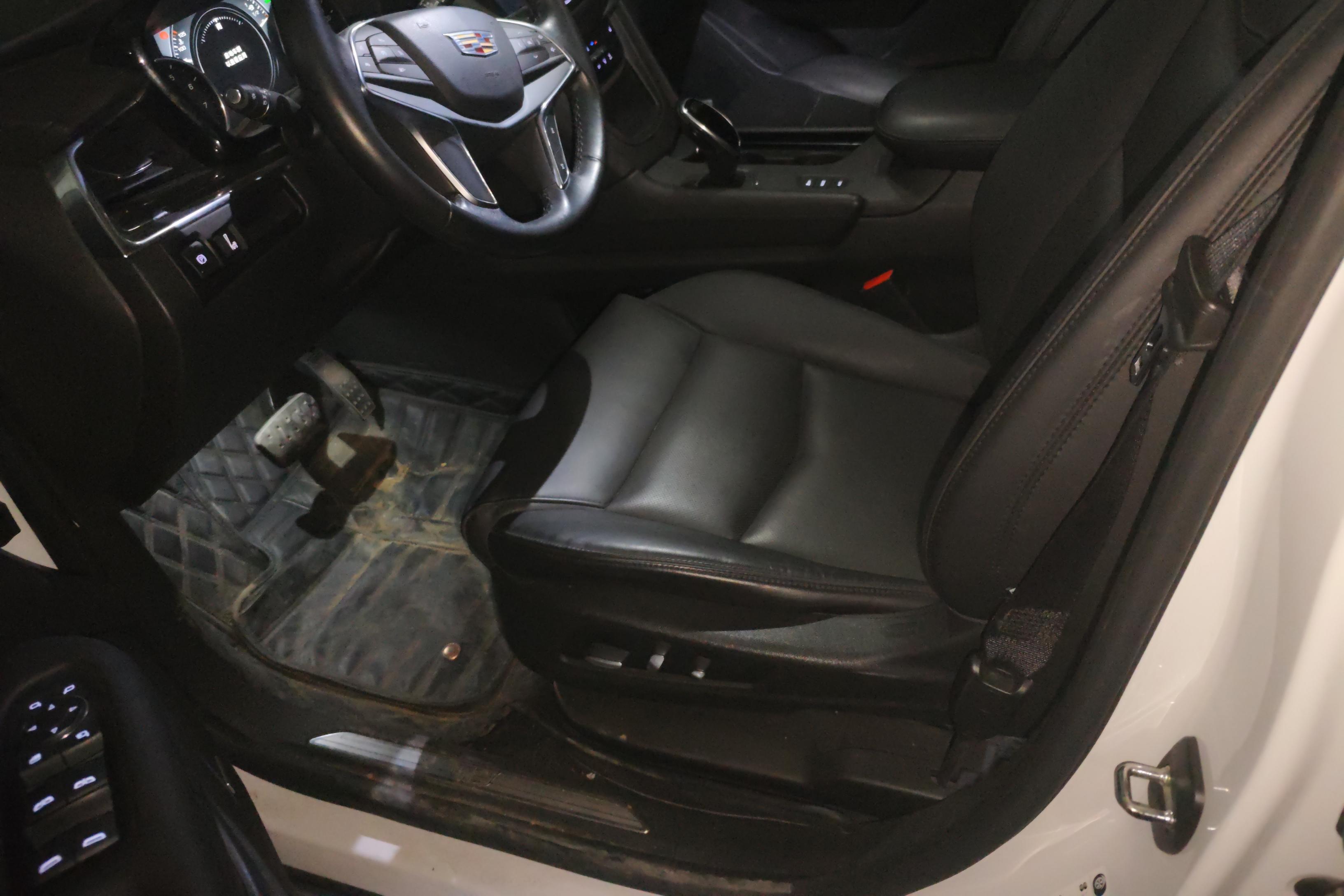 凯迪拉克XT5 2018款 2.0T 自动 28T豪华型 (国Ⅴ) 