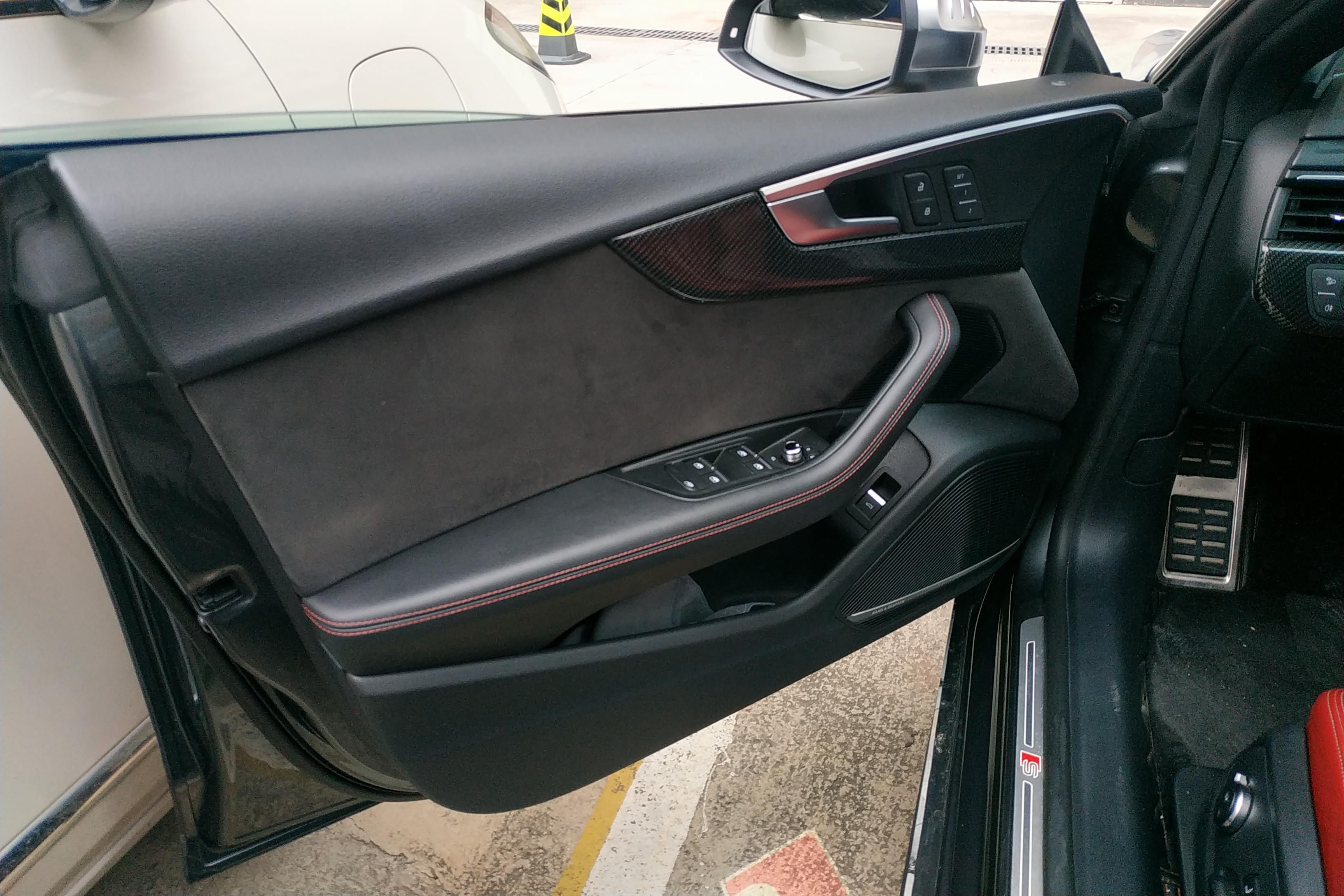 奥迪S5掀背 [进口] 2017款 3.0T 自动 