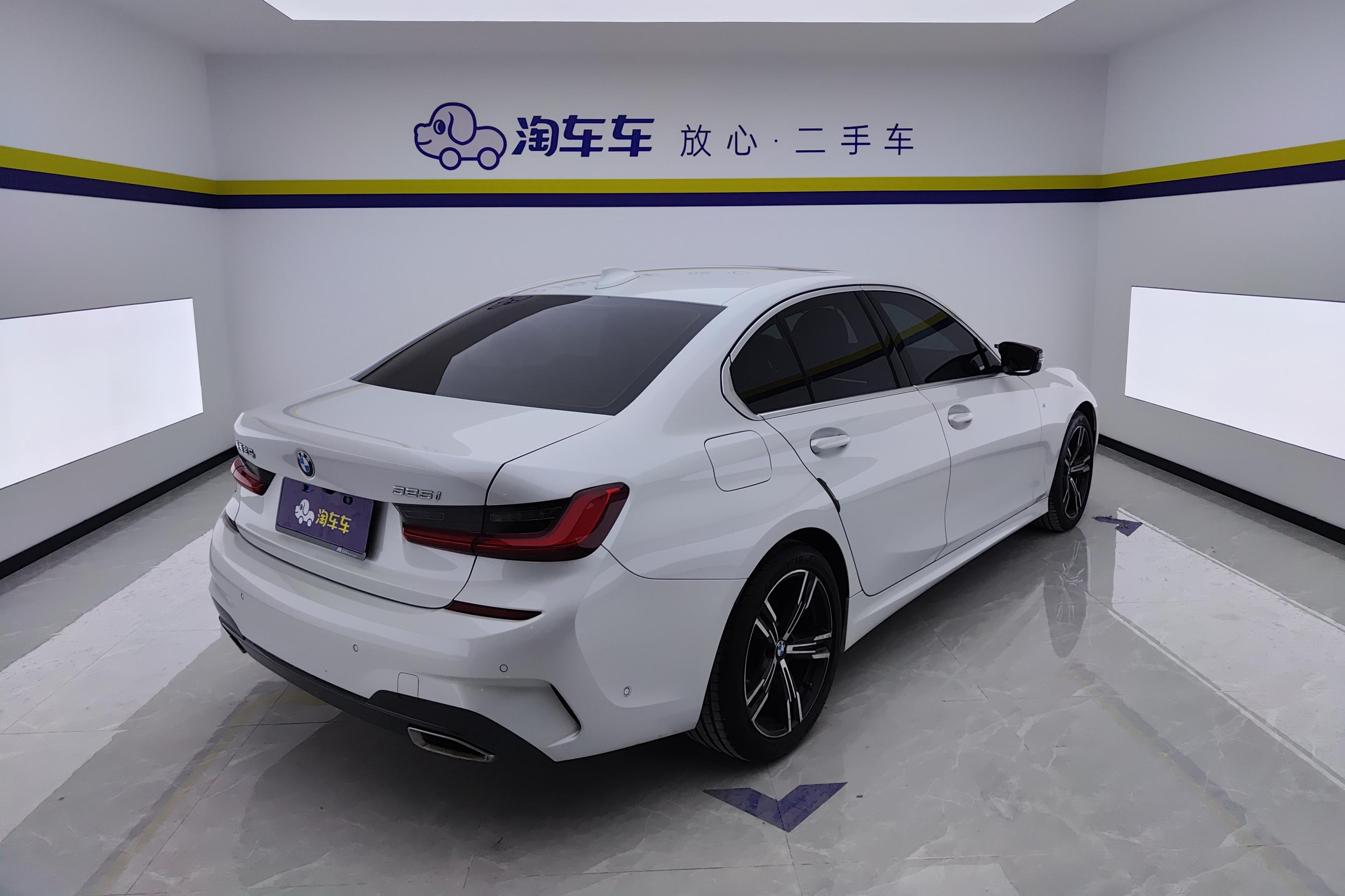 宝马3系 325i 2021款 2.0T 自动 汽油 改款M运动套装 (国Ⅵ) 