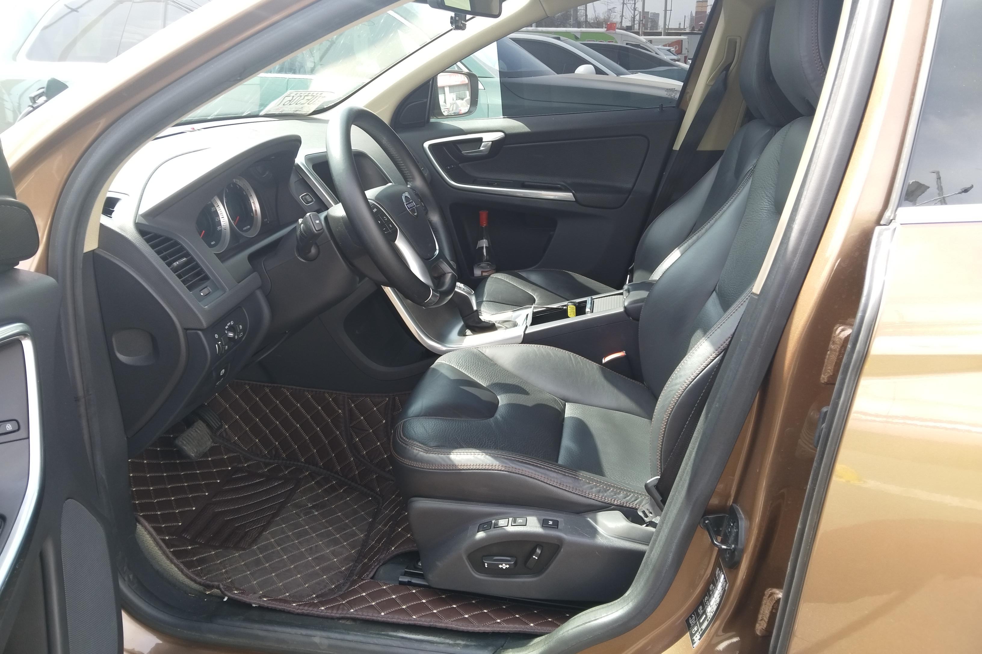 沃尔沃XC60 [进口] 2013款 2.0T 自动 前驱 智雅版 