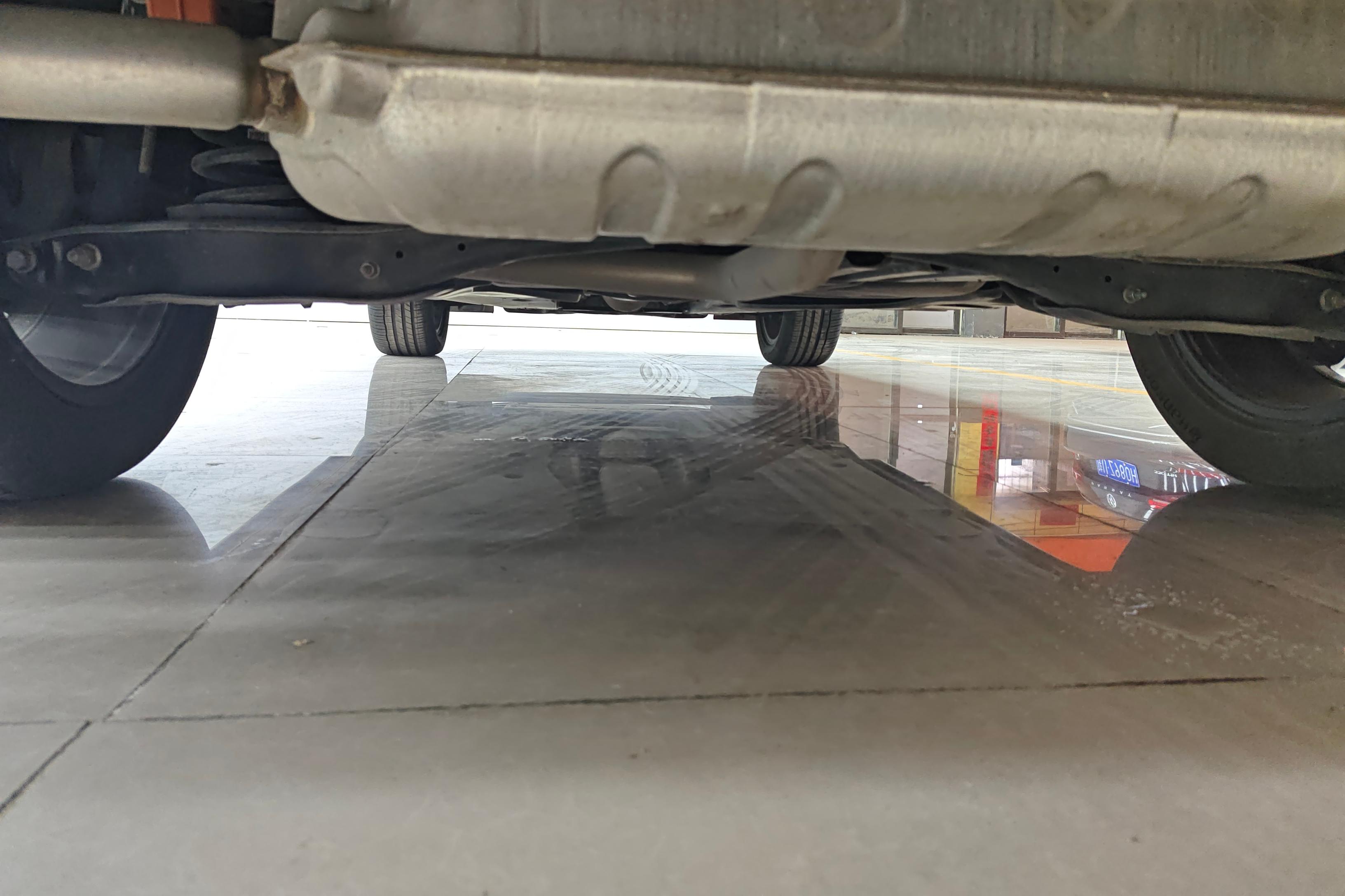 大众途观L R-Line 2023款 2.0T 自动 330TSI越享版 (国Ⅵ) 