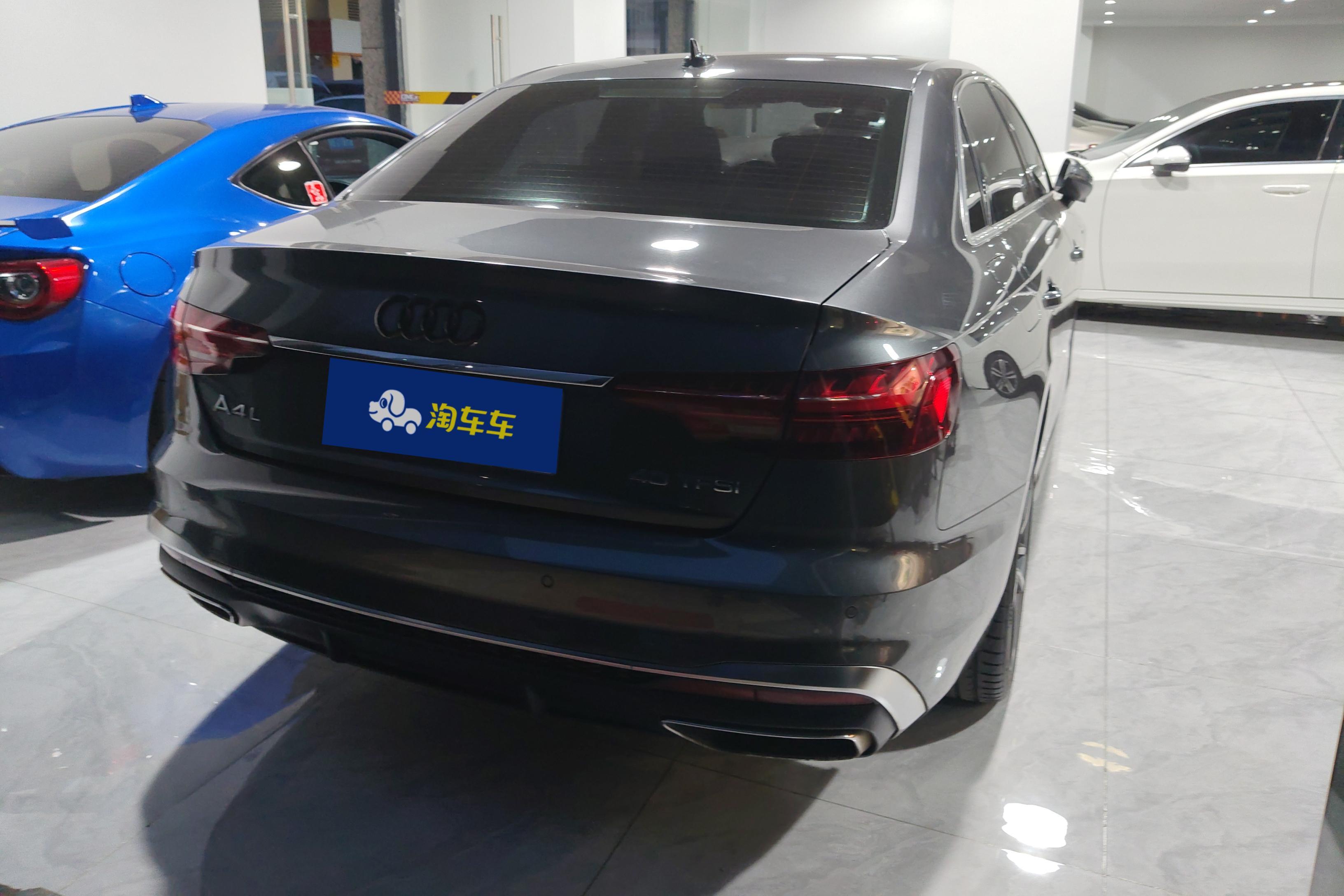 奥迪A4L 2020款 2.0T 自动 时尚动感型 (国Ⅵ) 
