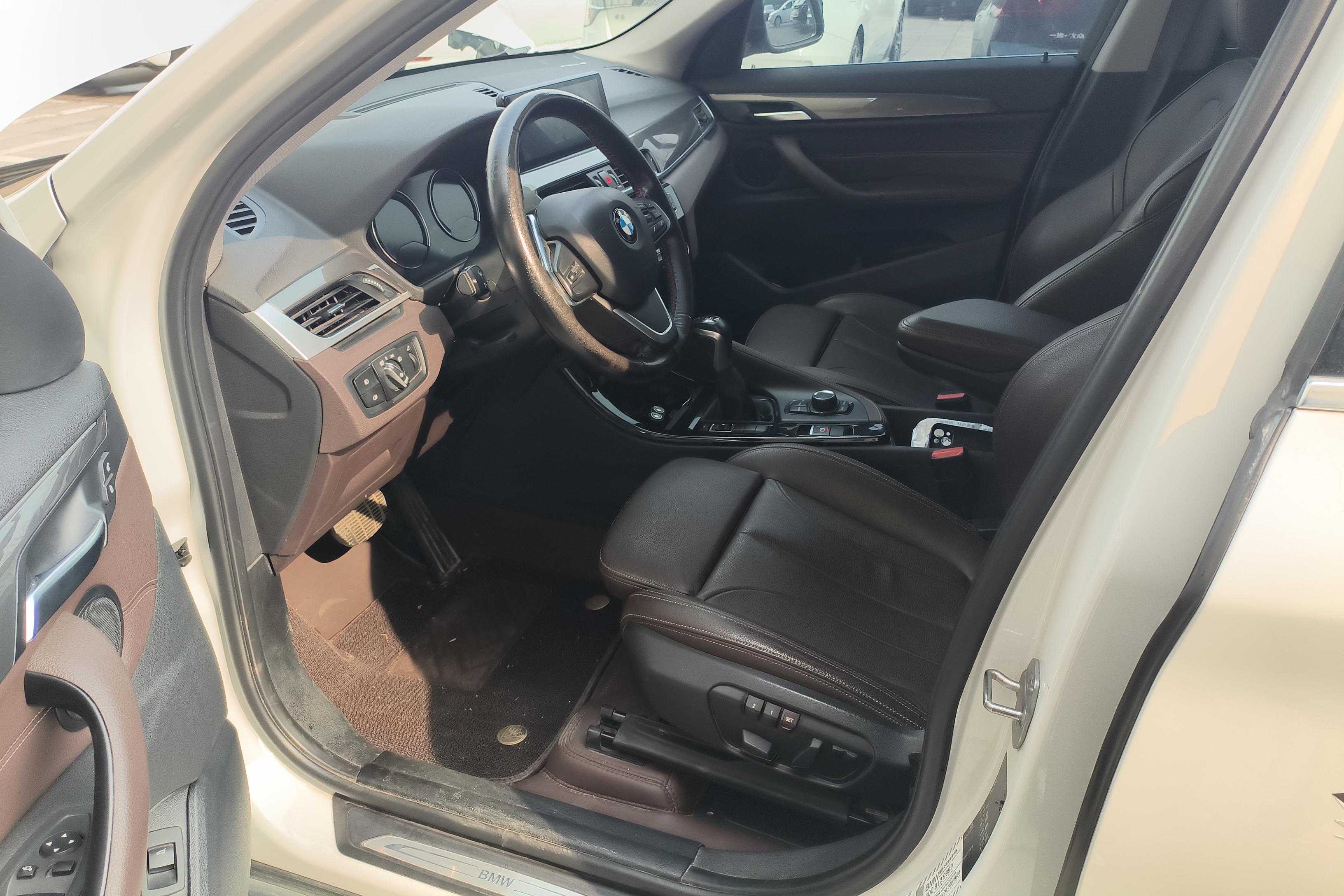 宝马X1 sDrive18Li 2019款 1.5T 自动 前驱 汽油 尊享型 (国Ⅴ) 