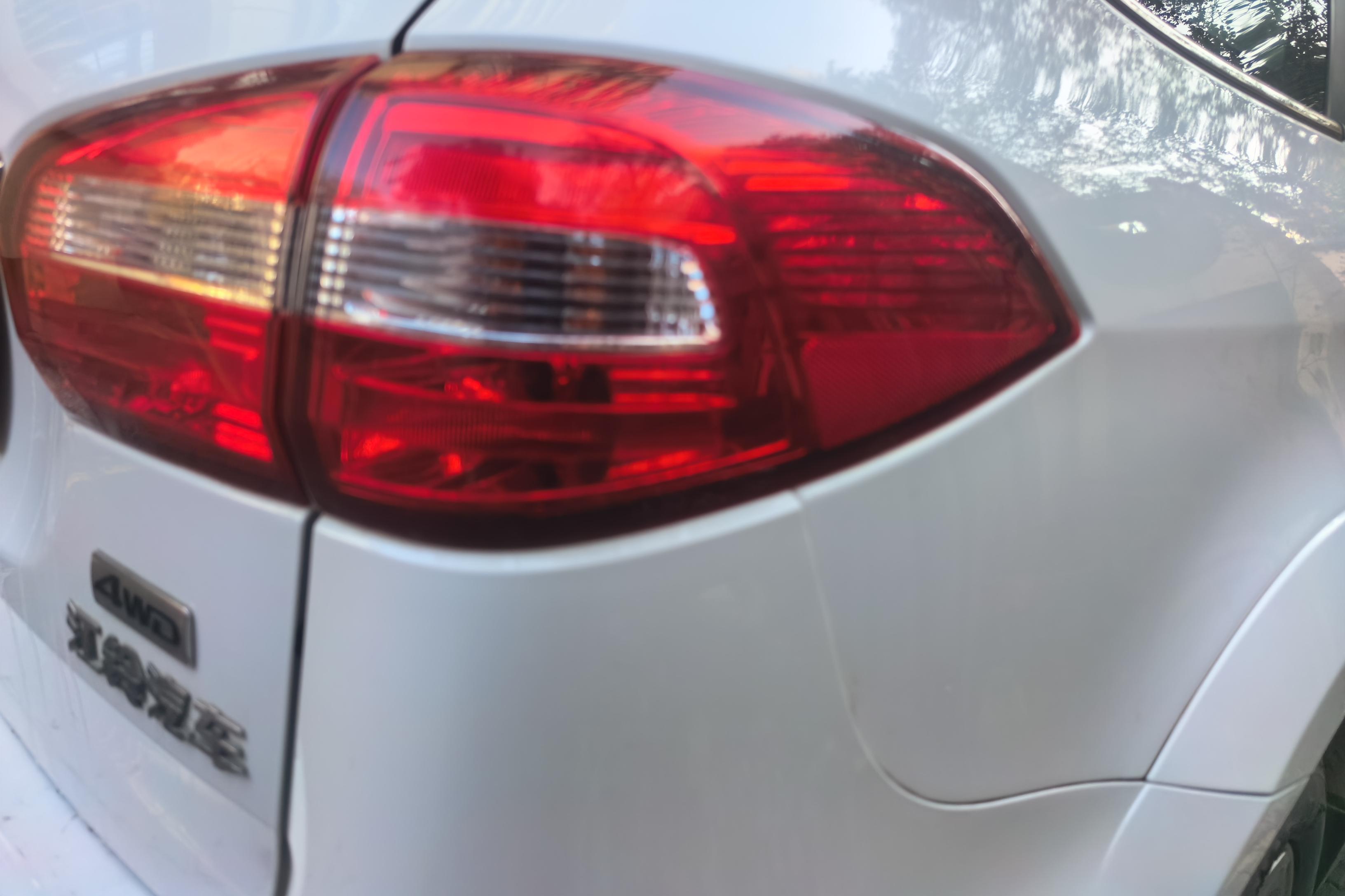 江铃驭胜 S350 2013款 2.0T 手动 四驱 豪华版 (国Ⅳ) 