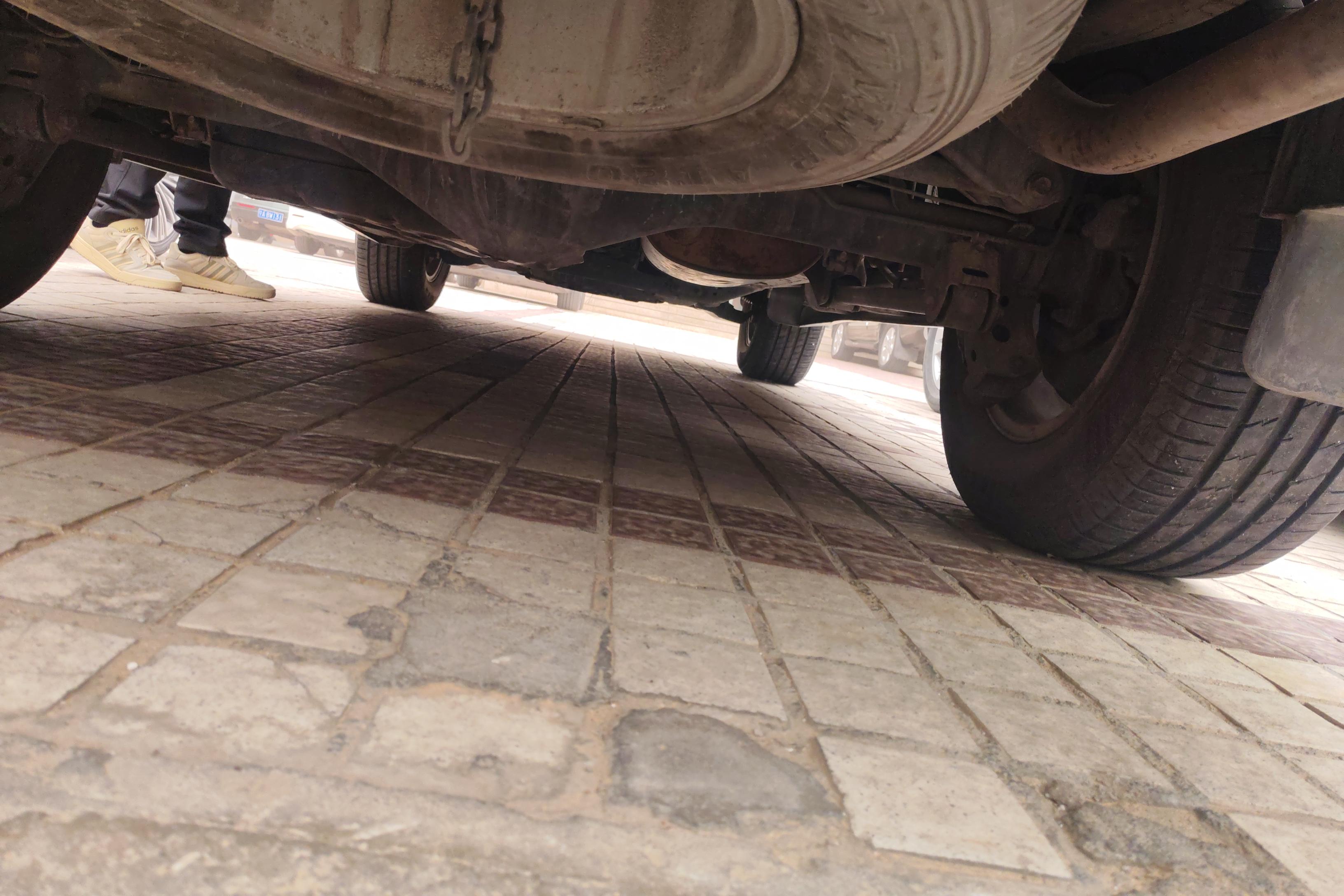 丰田普拉多 2016款 2.7L 自动 四驱 豪华型 (国Ⅴ) 