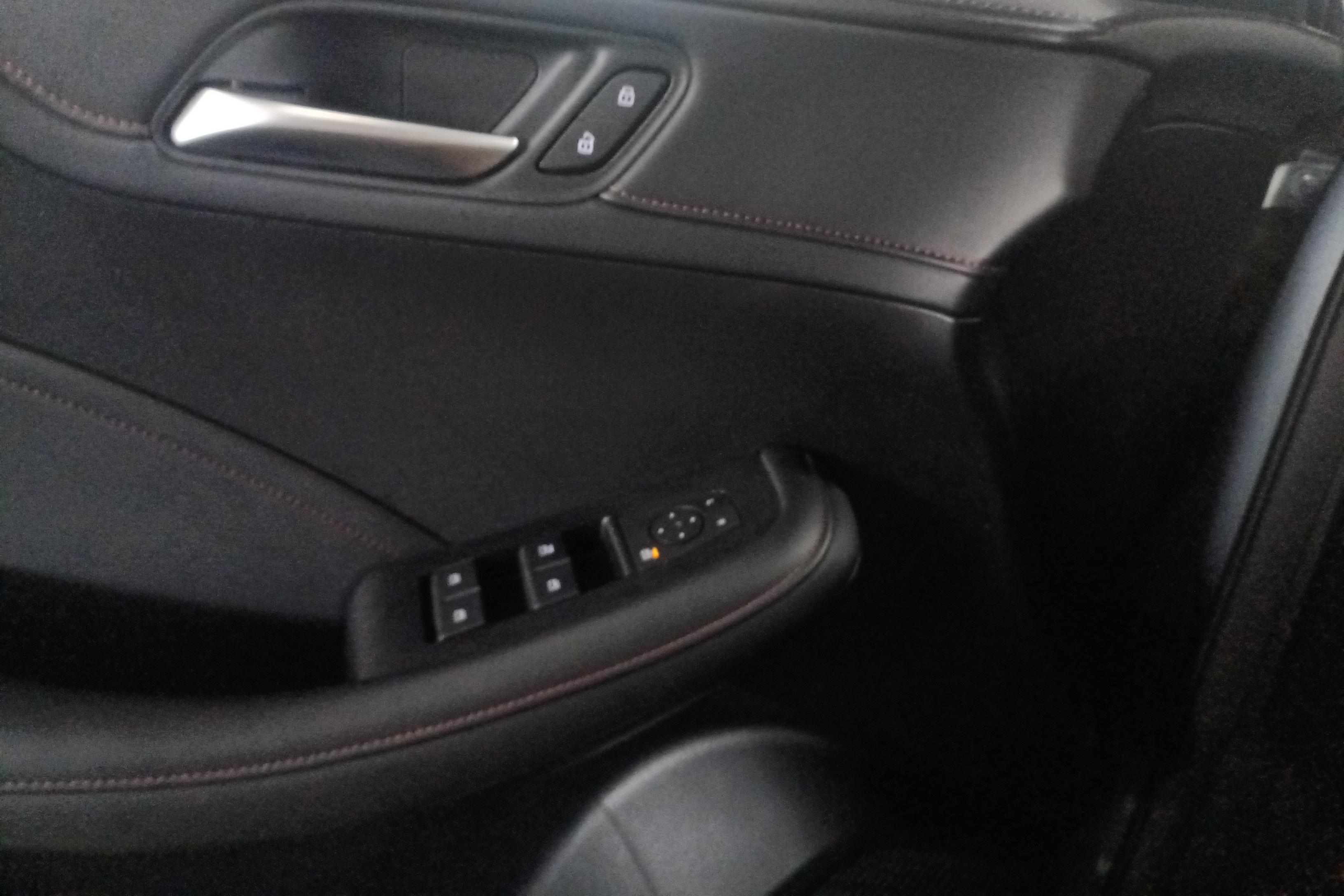 荣威i5 2023款 1.5L 自动 尊荣版 (国Ⅵ) 