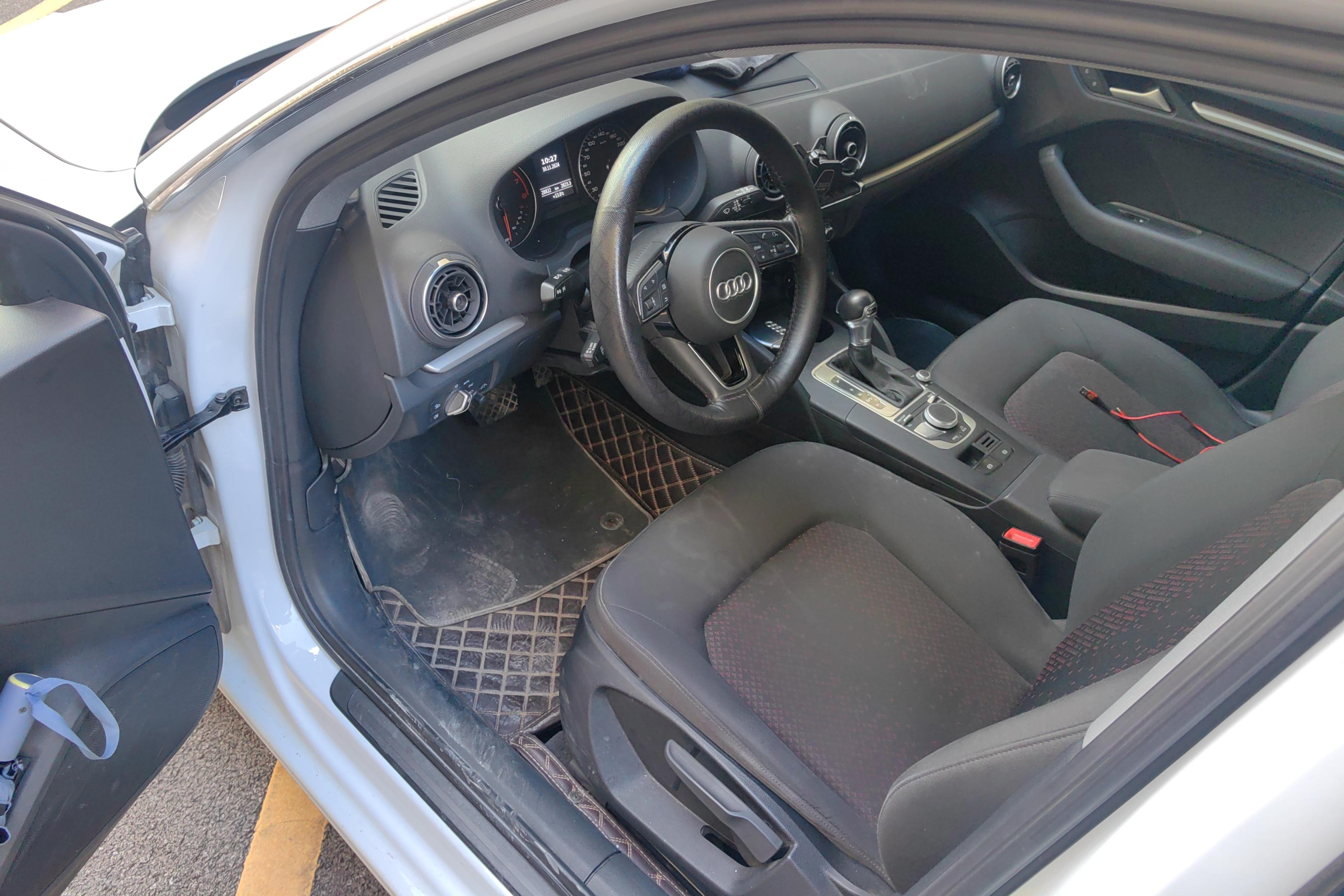 奥迪A3 35TFSI 2020款 1.4T 自动 汽油 进取型Sportback (国Ⅵ) 