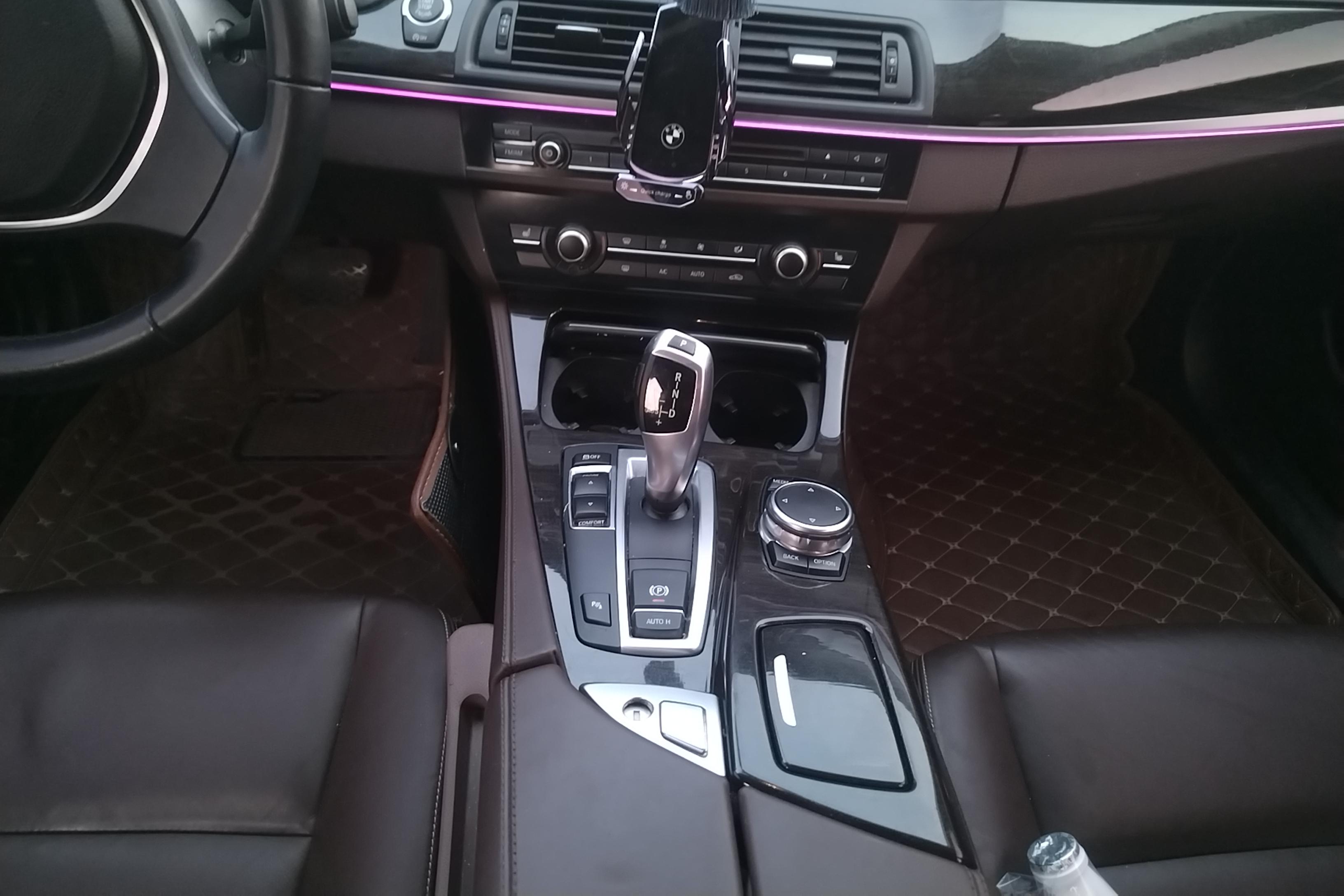 宝马5系 525Li 2017款 2.0T 自动 汽油 豪华设计套装 (国Ⅴ) 