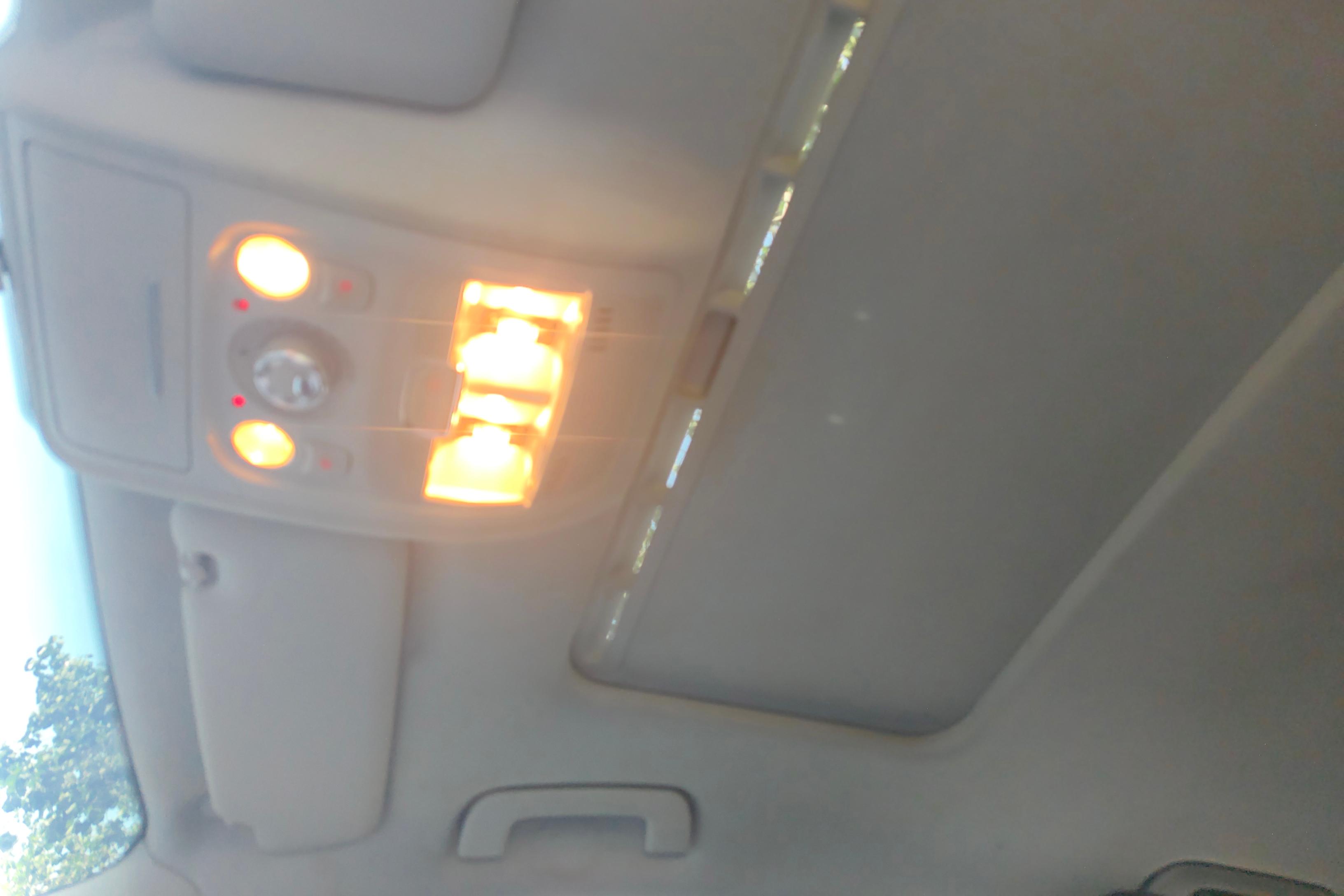 奥迪A4L 2013款 2.0T 自动 标准型 (国Ⅳ) 